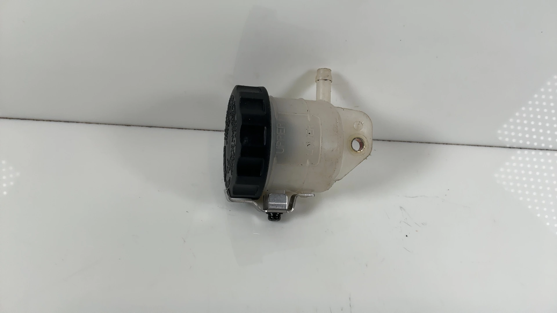 Suzuki GSXR 600 GSX-R600 600cc Rear Brake Fluid Reservoir 1997-2000 59740-07D00 - Image 1