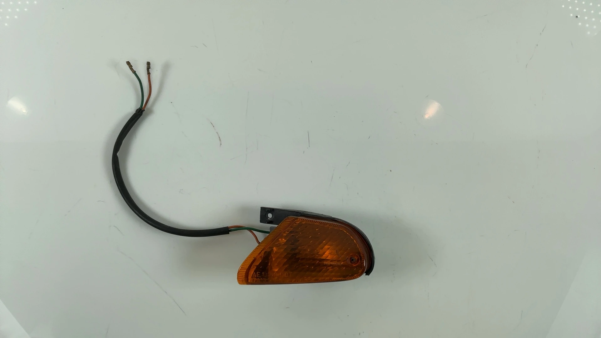 Honda Vision SA50 50cc Front Left Turn Signal Light 1988-1994 OEM 33450-GY1-901 - Image 1