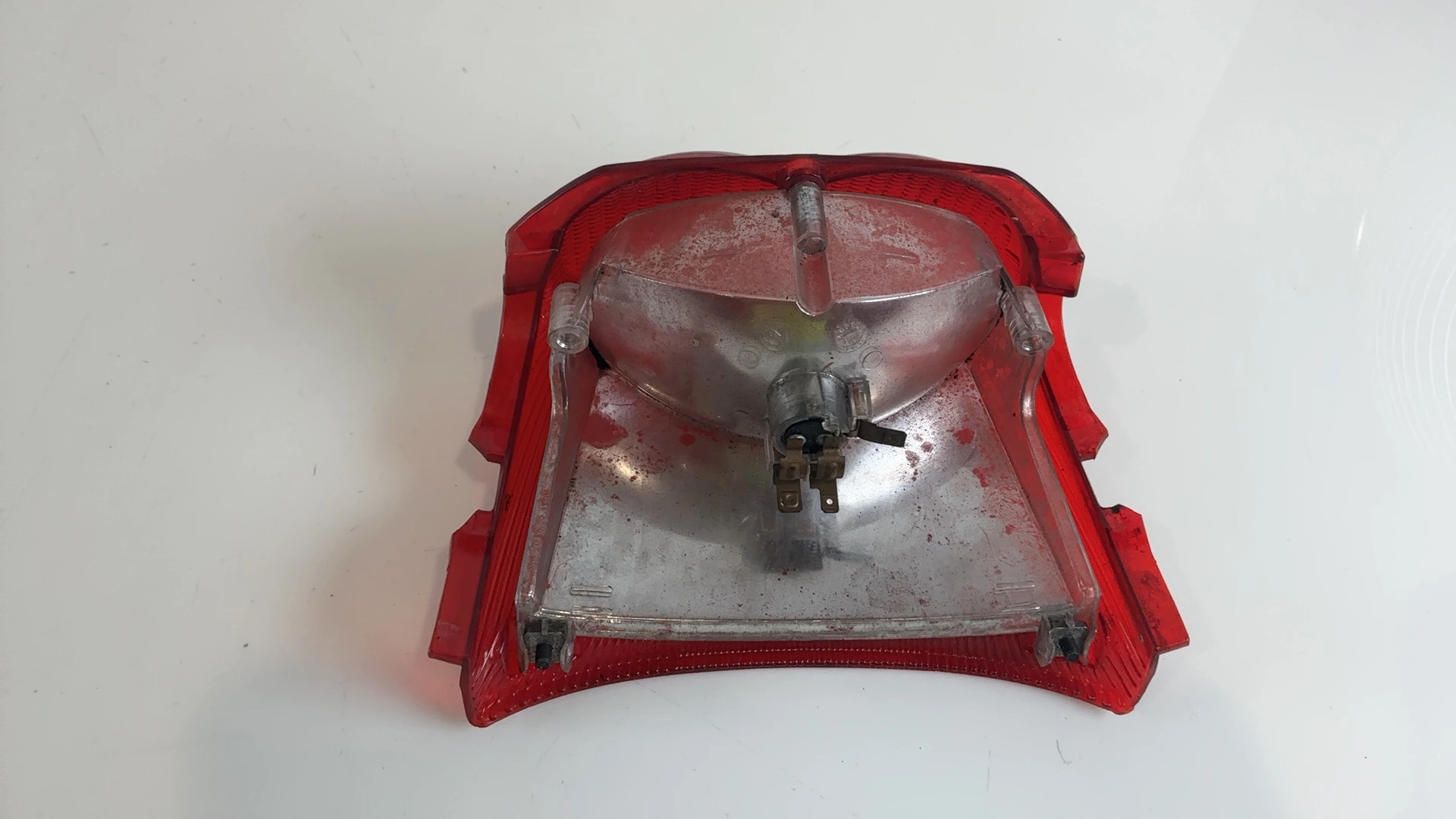 Yamaha Neo's YN100 100 CC Rear Light Taillight 1997-2006 OEM 5AD-H4700-00 - Image 2