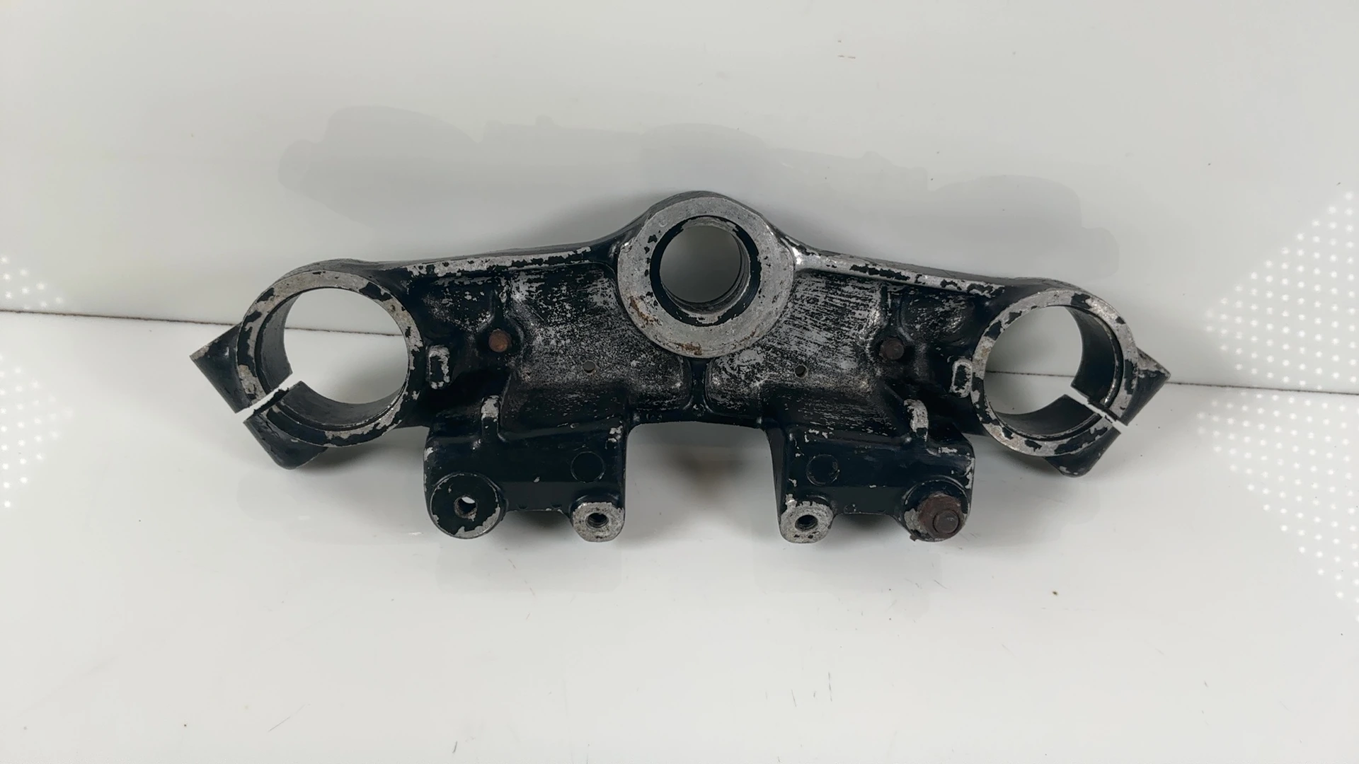 Kawasaki Z750 GT750 KZ750P 750cc Upper Fork Bridge Yoke 1982-1988 OEM 44039-1058 - Image 1