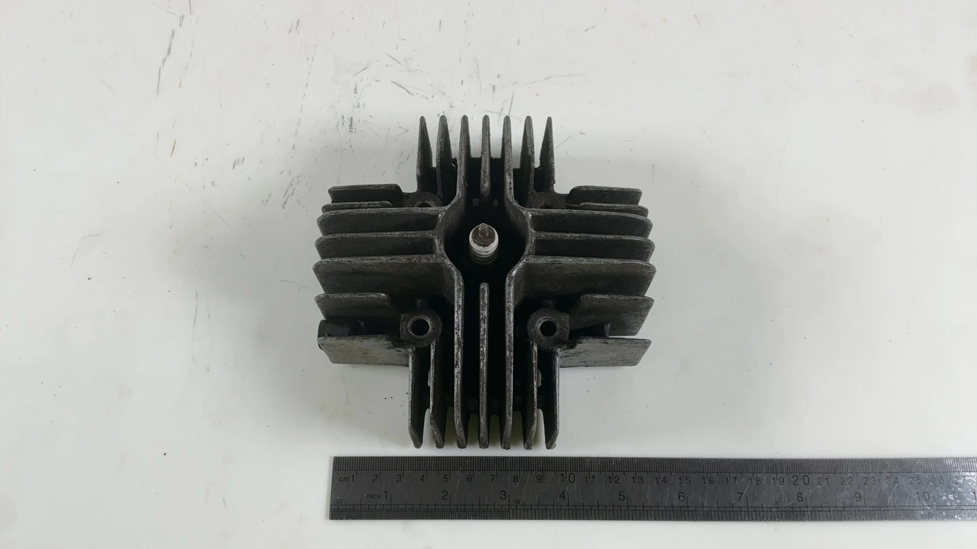 Yamaha G5 80cc Cylinder Head 1969-1972 OEM 233-11111-00-00 - Image 5