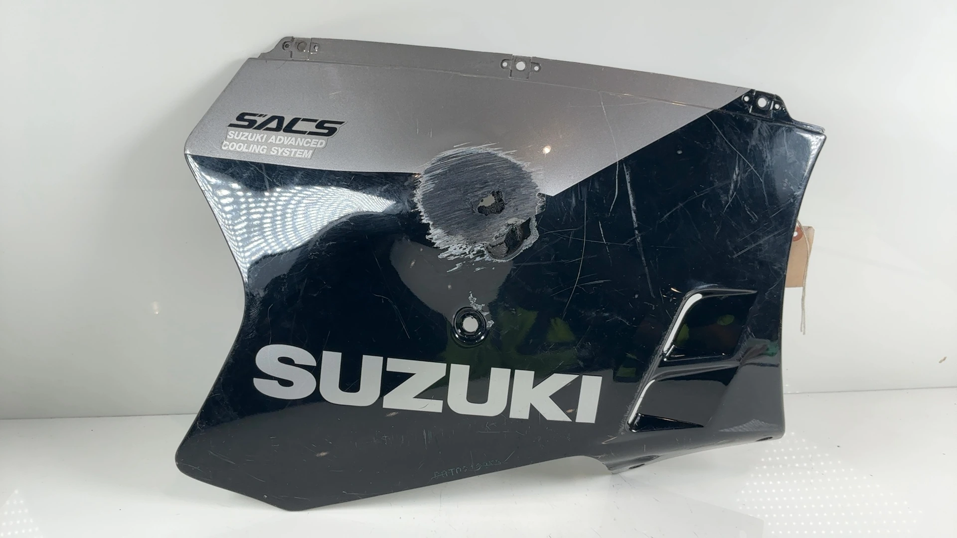 Suzuki GSXR750 GR77A 750cc Right Lower Belly Pan Fairing 1989-90 OEM 94471-17C0