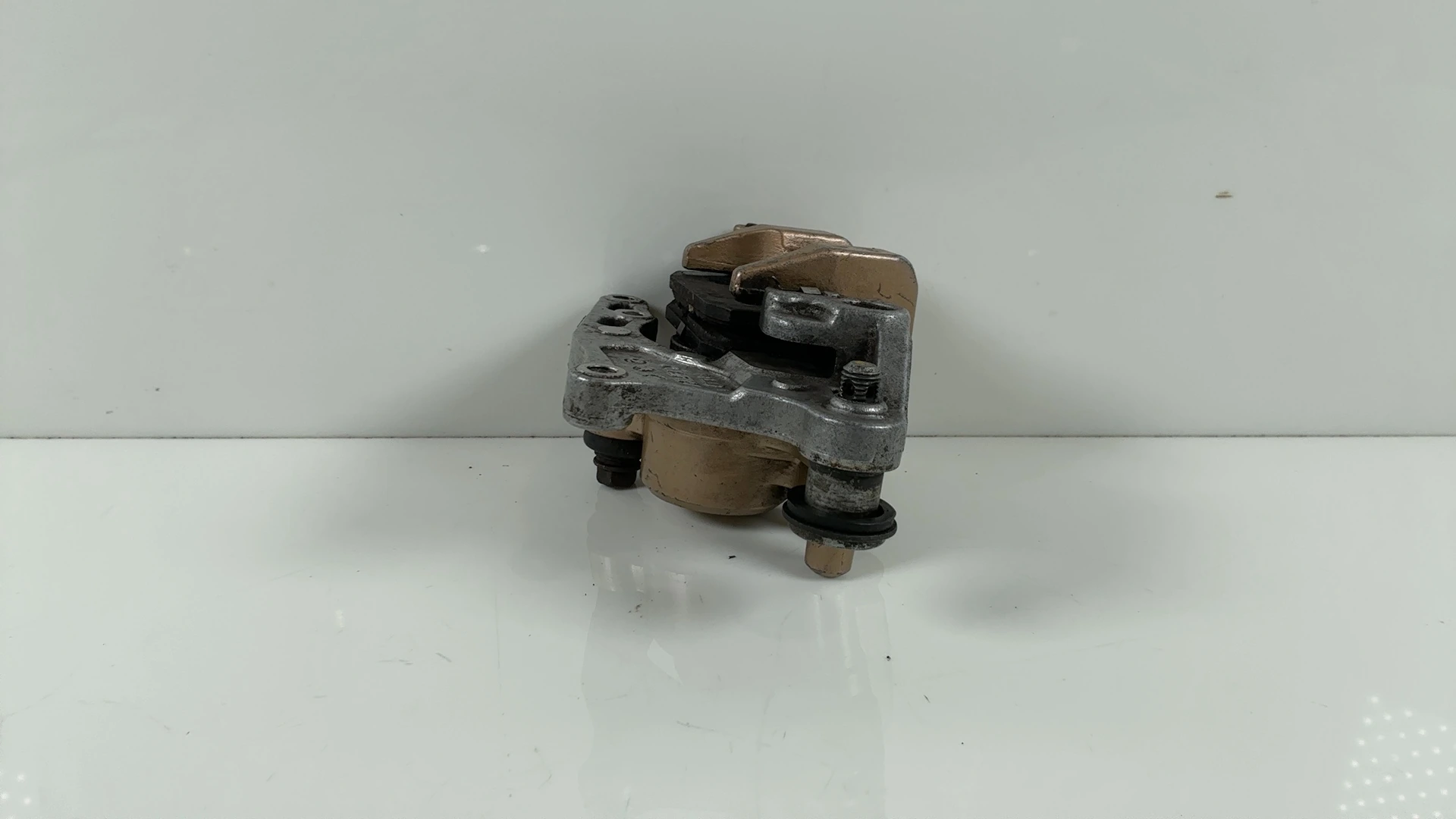 Honda VFR400 NC24 400cc Rear Brake Caliper 1987-1989 OEM 43100-NC24-006 - Image 9