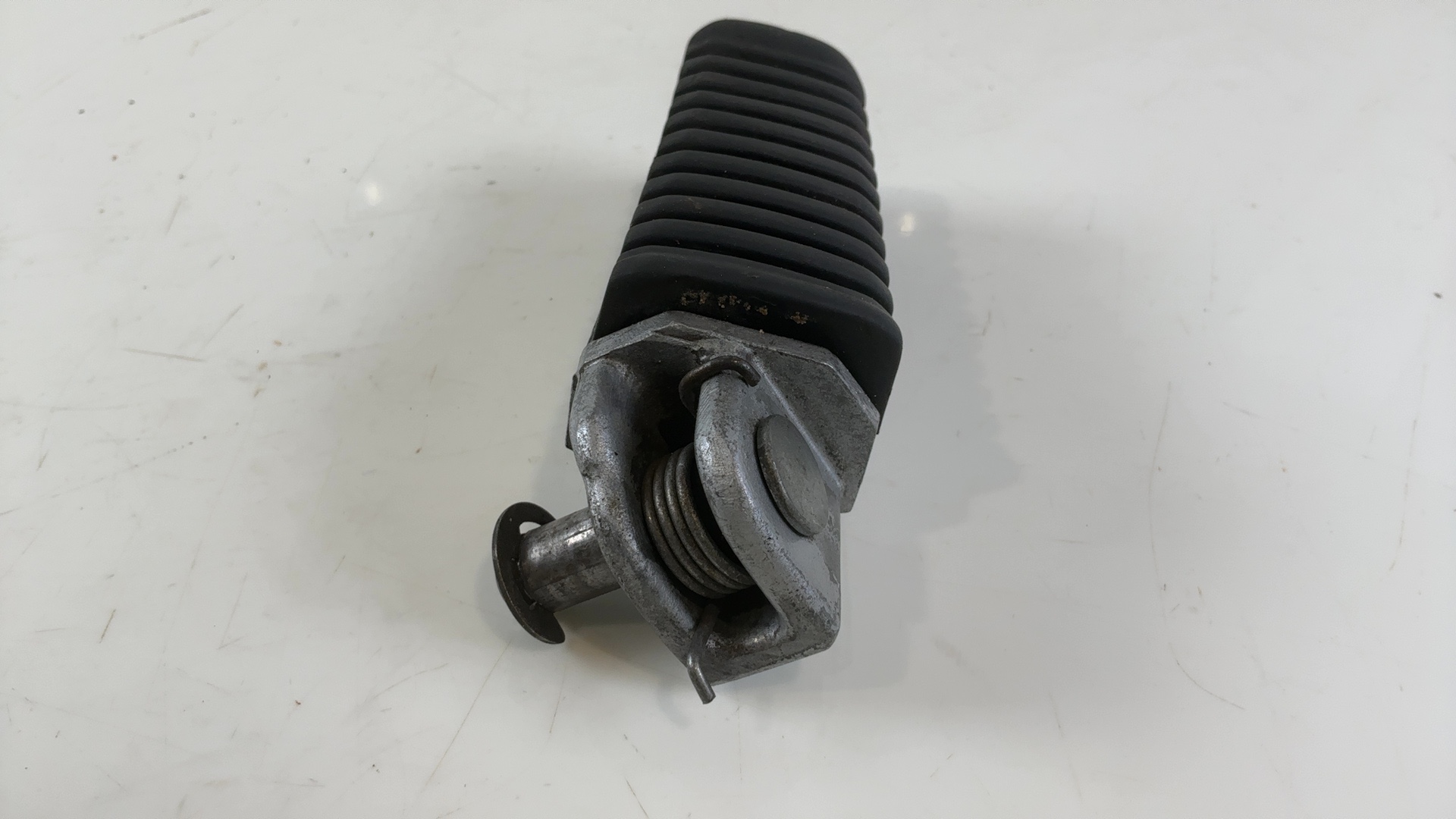 Kawasaki GPZ1000RX ZX1000A 1000cc Front Right Footrest Peg 1986-1988 34028-1120 - Image 6