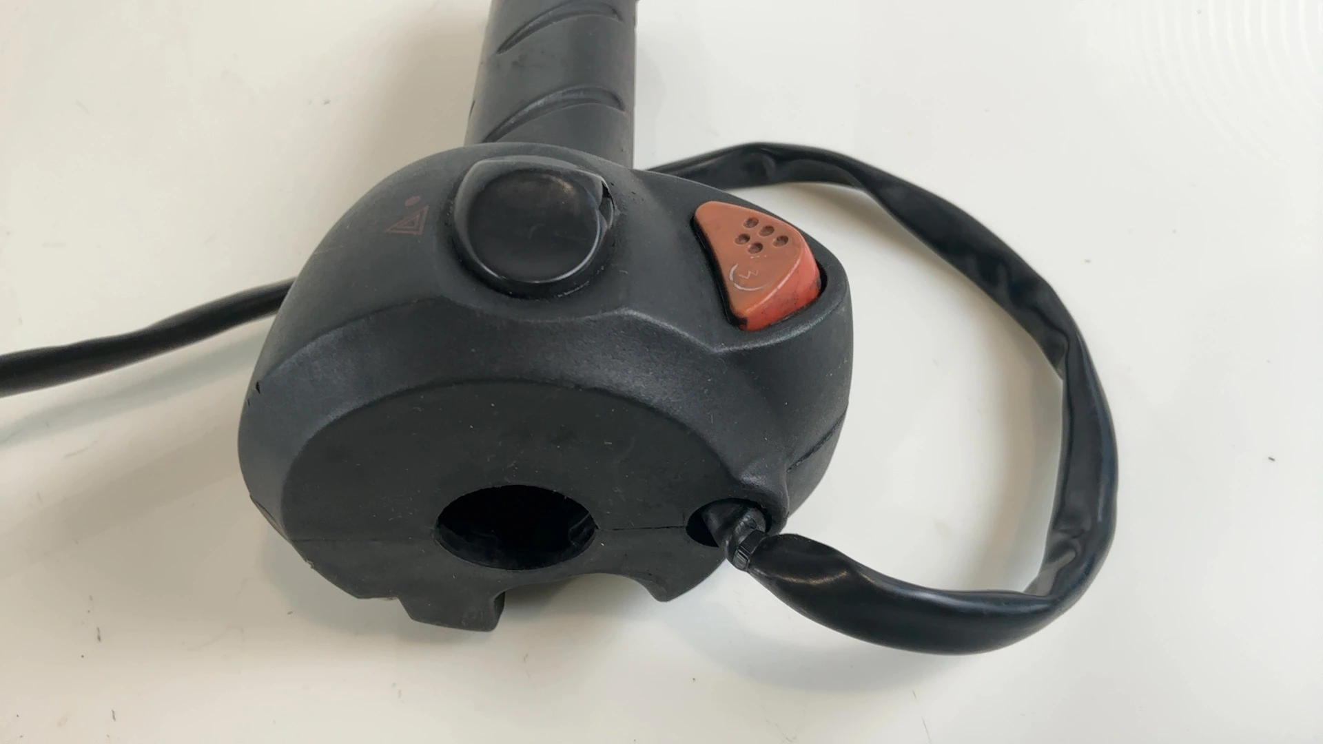 Peugeot Elystar 50 Right Throttle Switch 2002-2012 OEM 756030 - Image 7