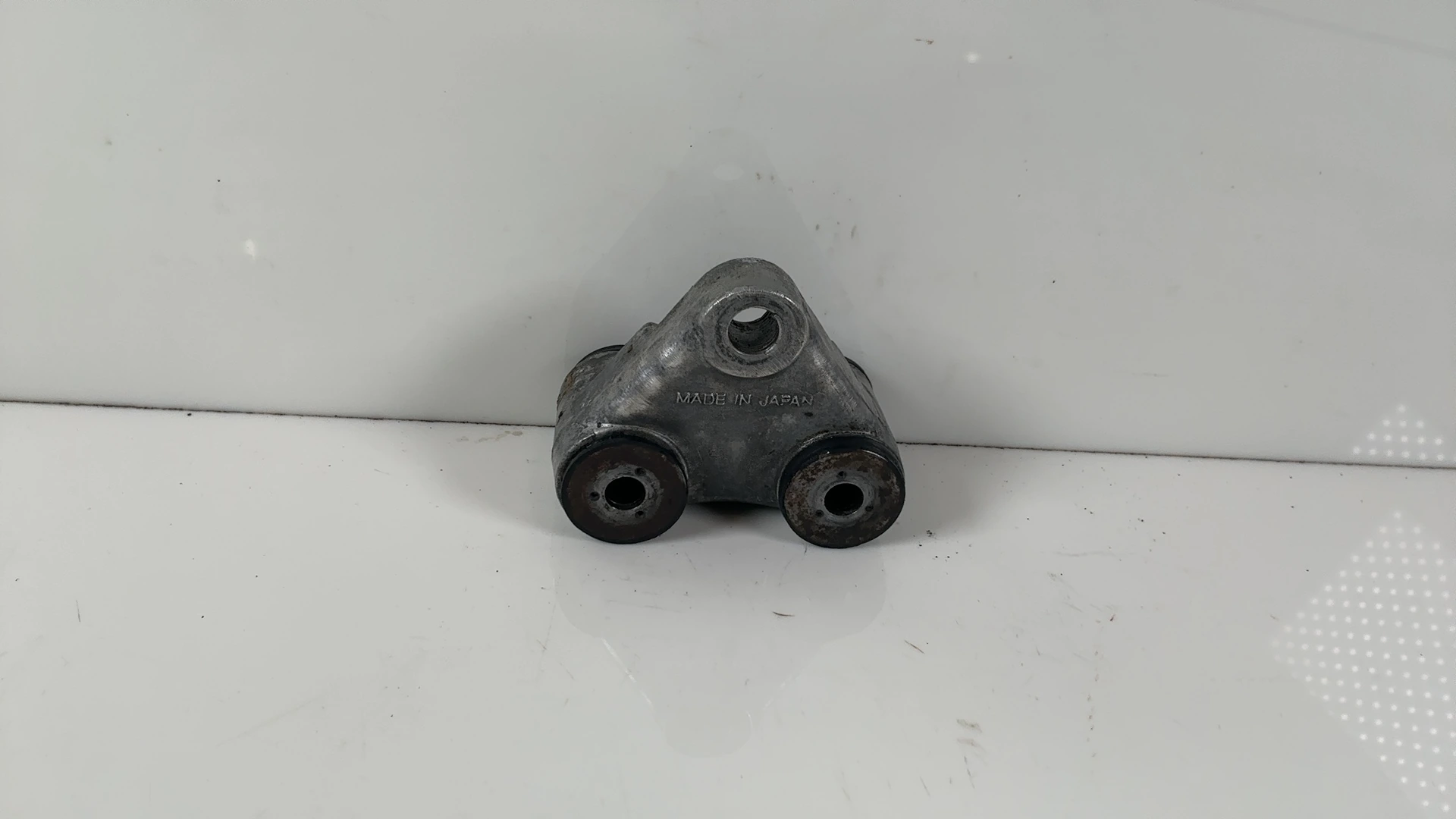 Kawasaki Ninja 1000R ZX1000A Front Left Engine Mount Bracket 1986-87 32029-1396 - Image 2