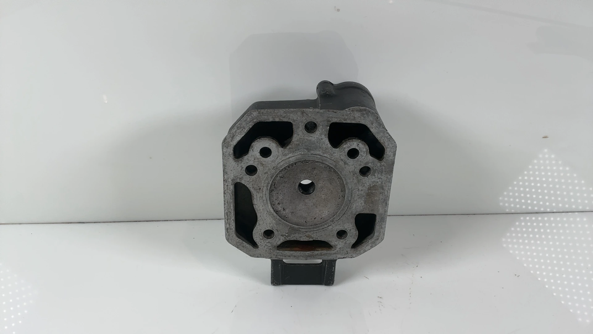 Kawasaki KMX 125 KMX125 125cc Cylinder Head 1986-2003 OEM 11001-1235 - Image 2