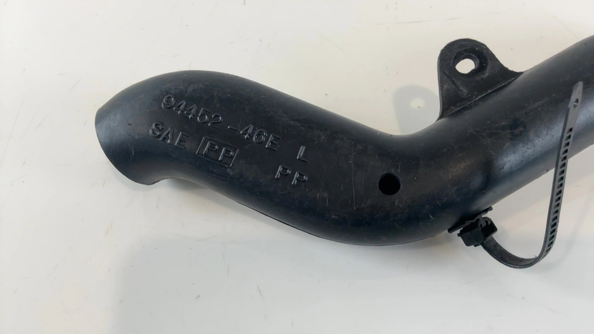 Suzuki GSXR 750 GSXR1100 750cc Ram Air Intake Pipe Hose 1993-98 OEM 94452-46E00 - Image 4