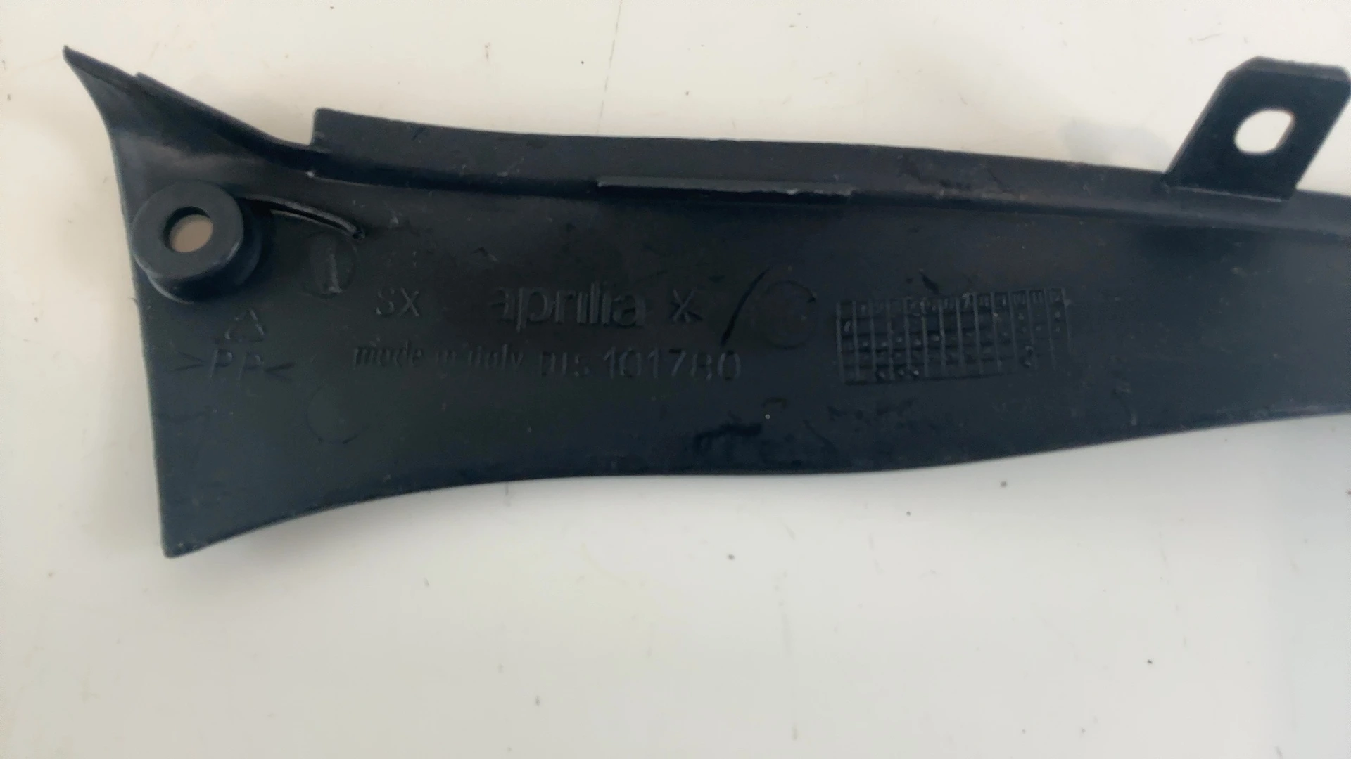 Aprilia RSV Mille 1000 Upper Left Fairing Inner Panel 1998-2003 OEM AP8148943 - Image 3