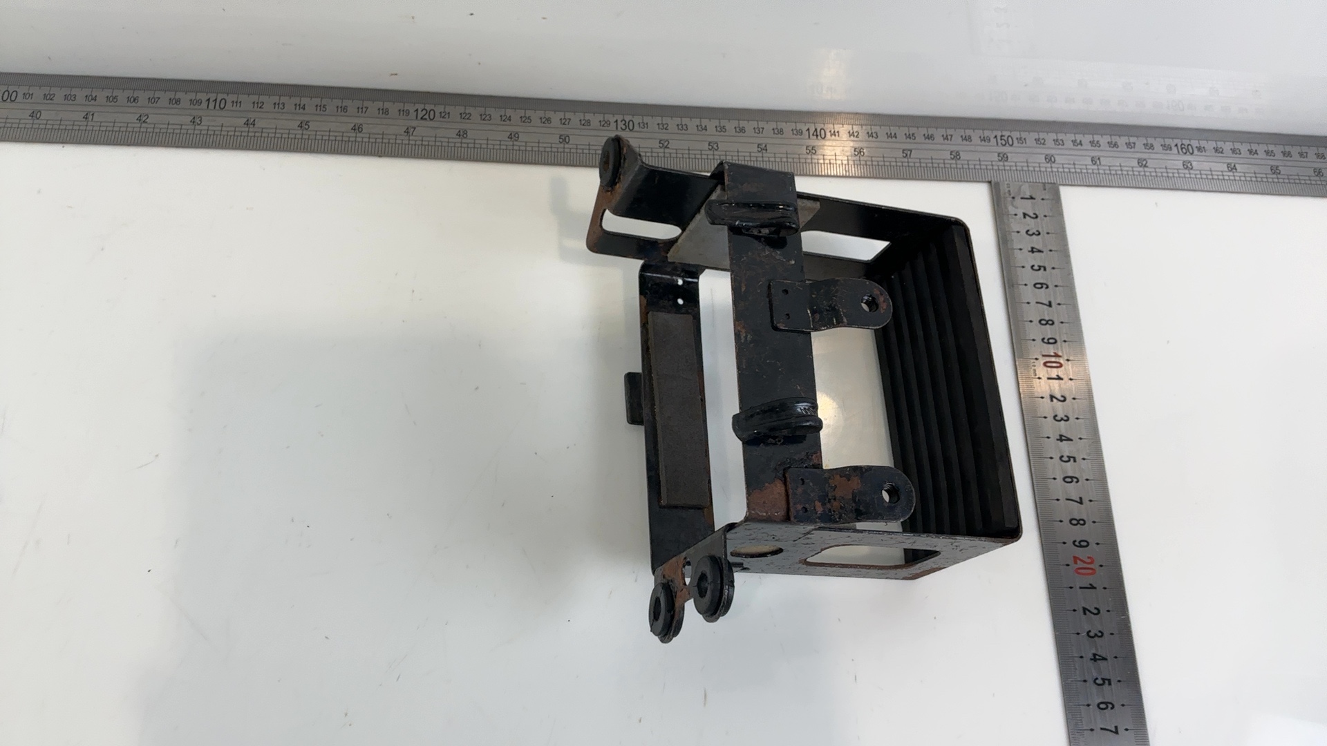 Suzuki GS750 GS750E 750 CC Battery Box Holder Tray 1976-1983 OEM 41500-45000 - Image 5