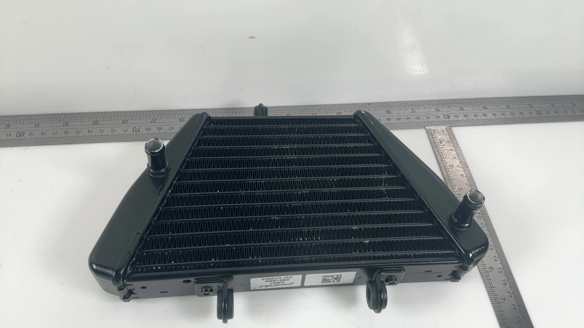 Aprilia RSV4 Tuono V4 1100 Engine Motor Oil Cooler 2021-2026 OEM 2B013300 - Image 2