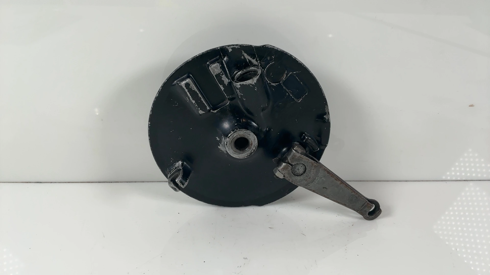 Yamaha DT250 DT400 250 400cc Front Brake Backing Plate 1974-1979 OEM 438-25121 - Image 1