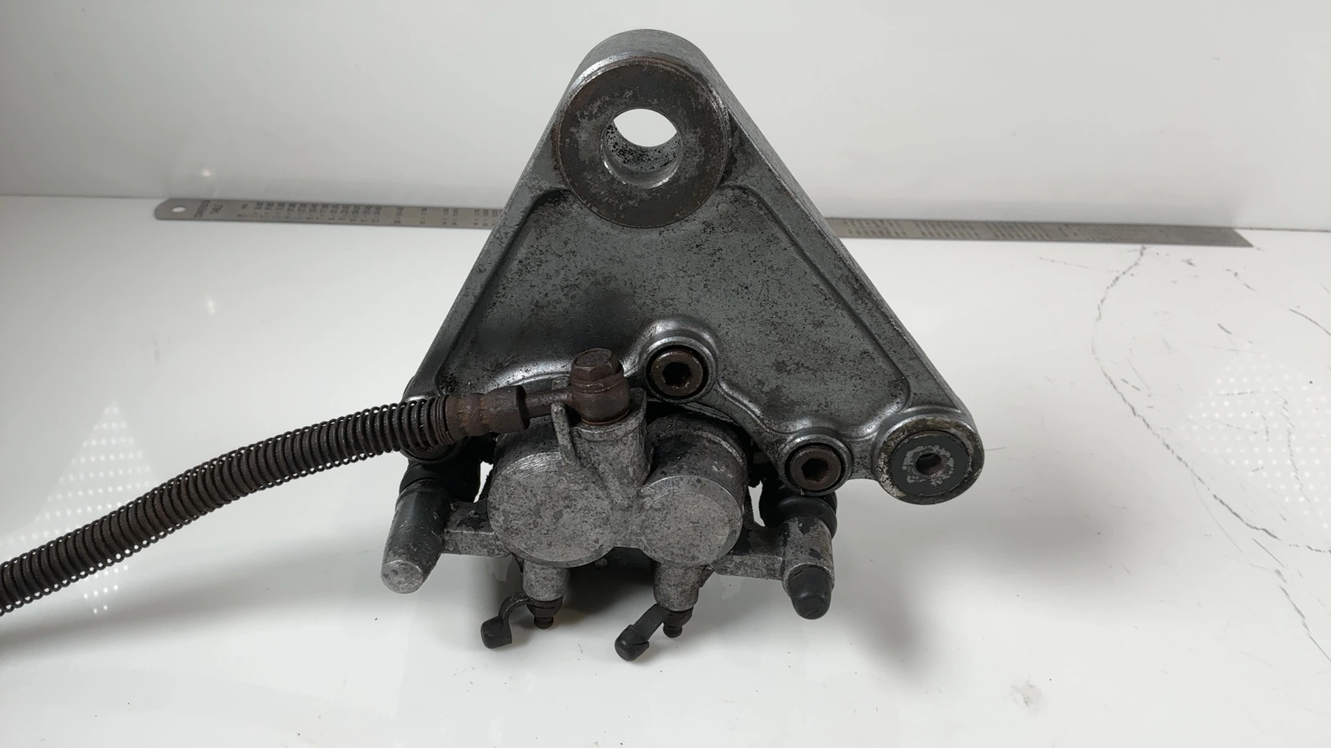 Kawasaki ZZR600 ZX600D 600cc Rear Brake Caliper 1990-1992 OEM 43041-1934-FE