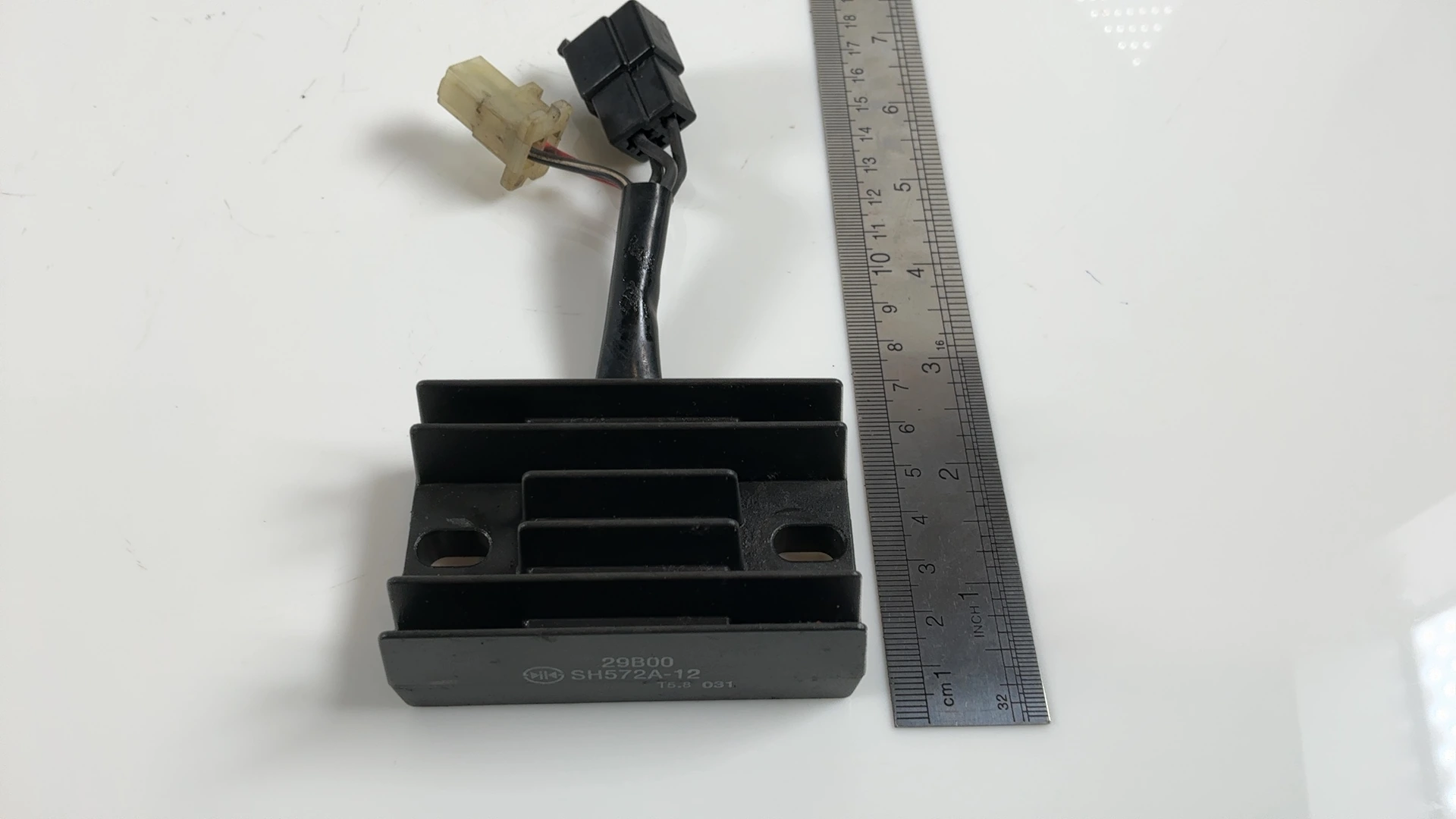 Suzuki GZ125 Marauder 125 Rectifier Regulator 1998-2007 OEM 32800-29B00 - Image 2
