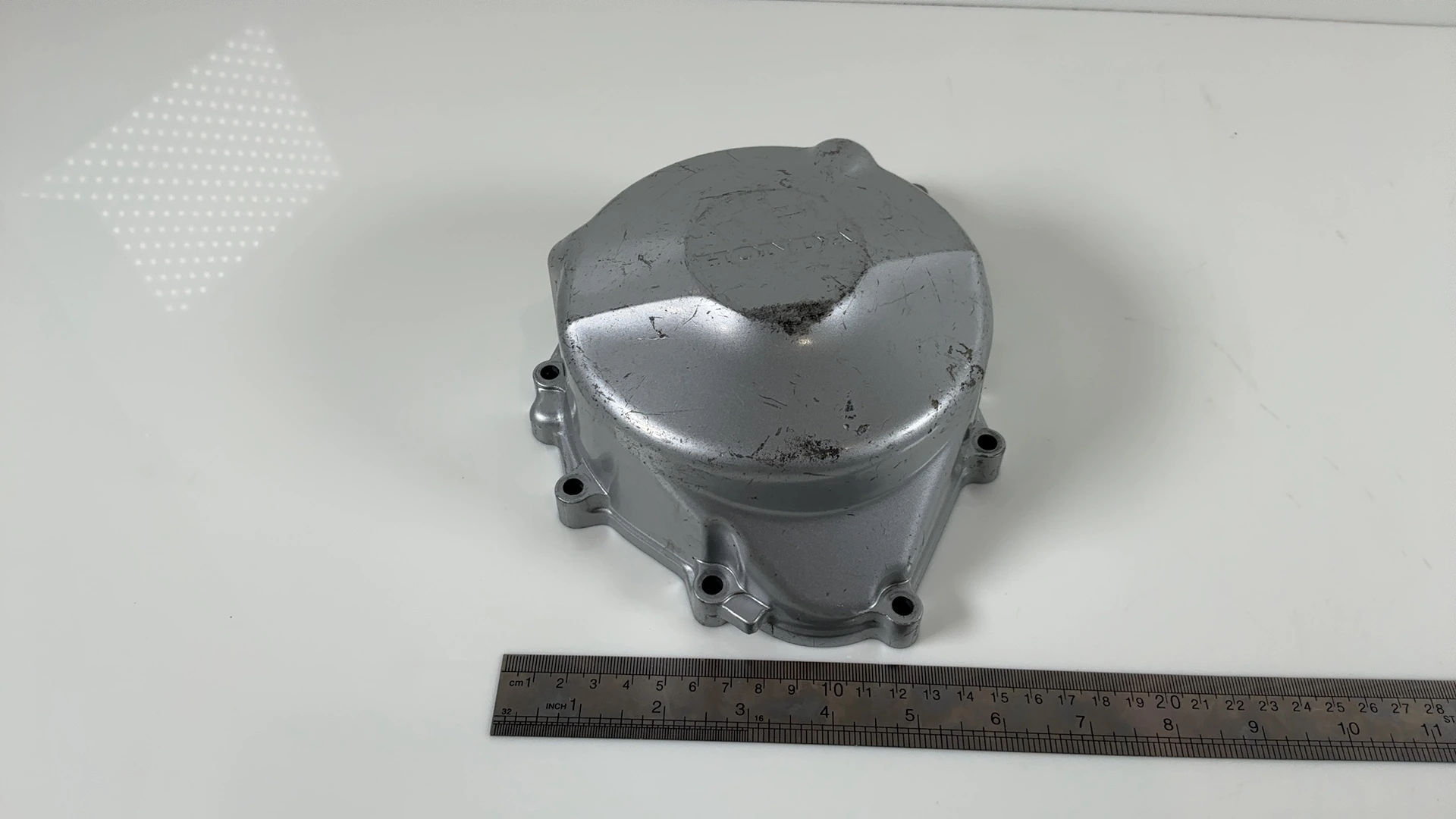 Honda CBR600F4 CBR600 600cc Stator Alternator Cover 1999 2000 OEM 11321-MBW-316 - Image 1