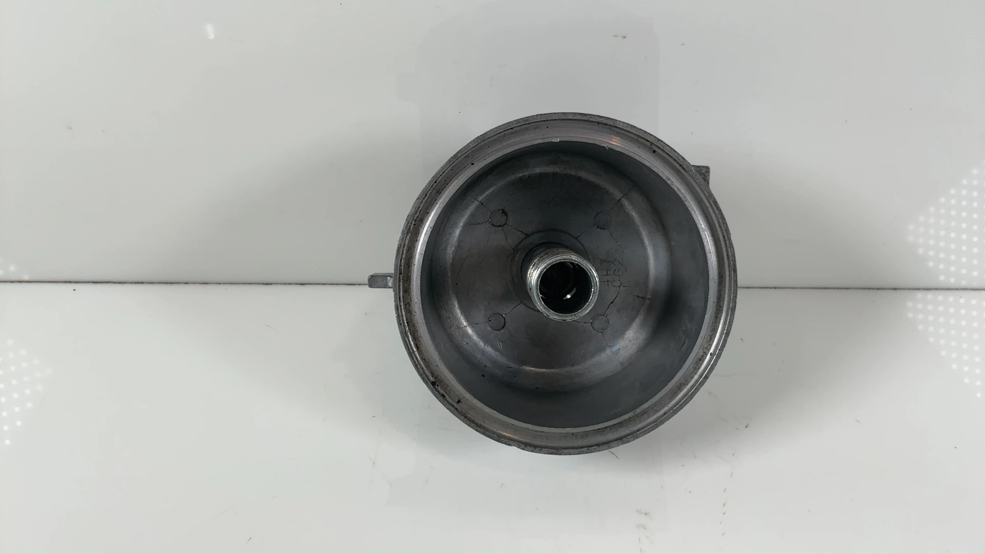 Yamaha FZR400 1WG 400cc Oil Filter Cover 1988-1990 OEM 4H7-13447-00-00 - Image 2