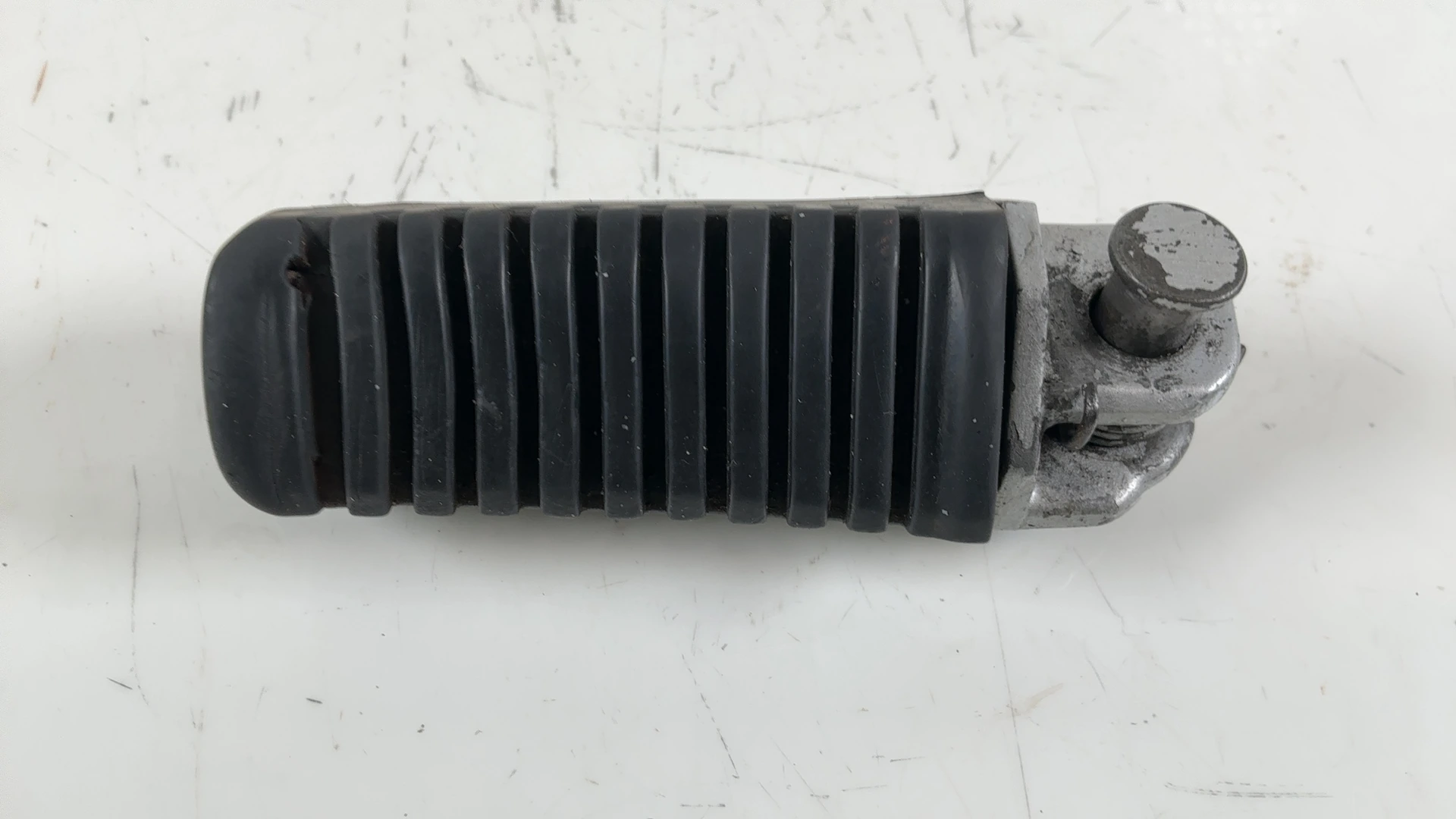 Kawasaki Ninja ZX-9R ZX900-B 900cc Front Left Footrest 1994-1997 OEM 34028-1126 - Image 6
