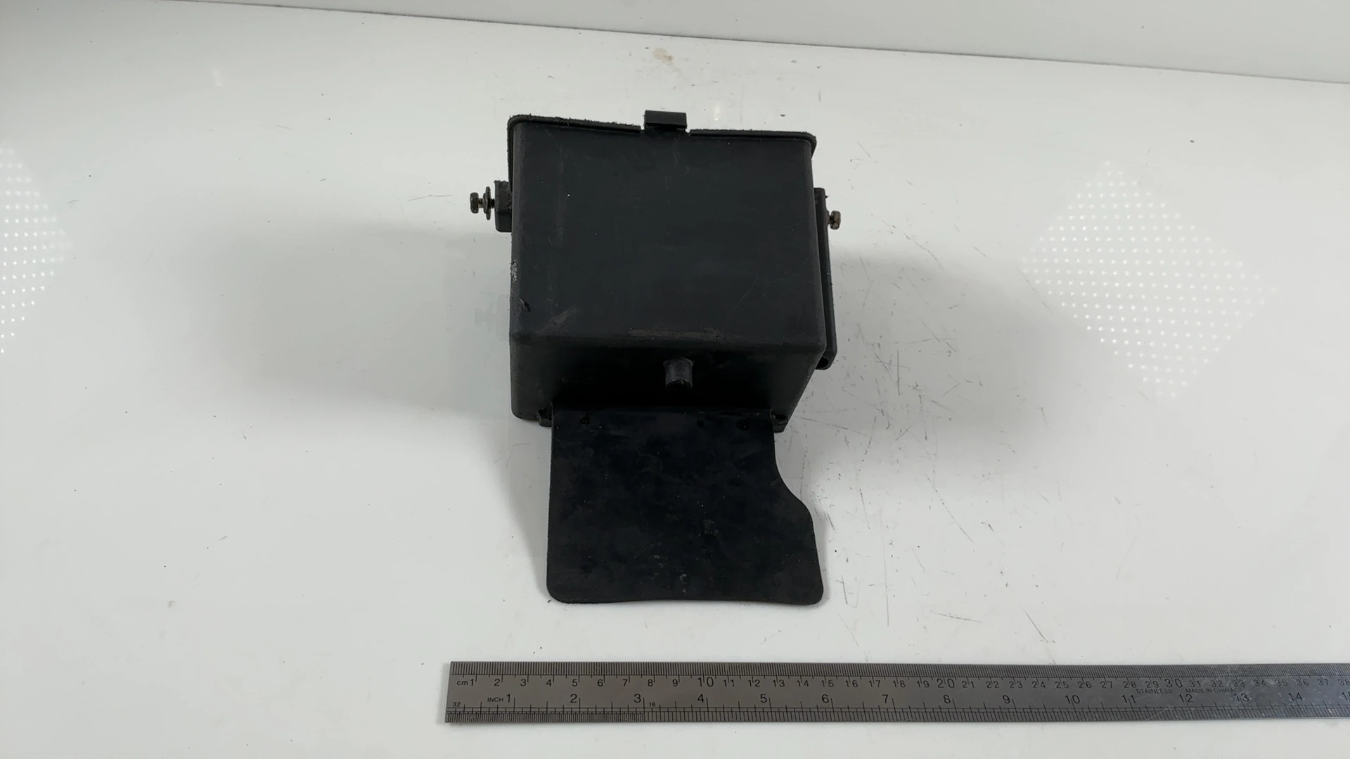 Yamaha FZR600 FZR600R 600cc Battery Box Tray 1989-1999 OEM 1WG-2177G-00-00 - Image 5