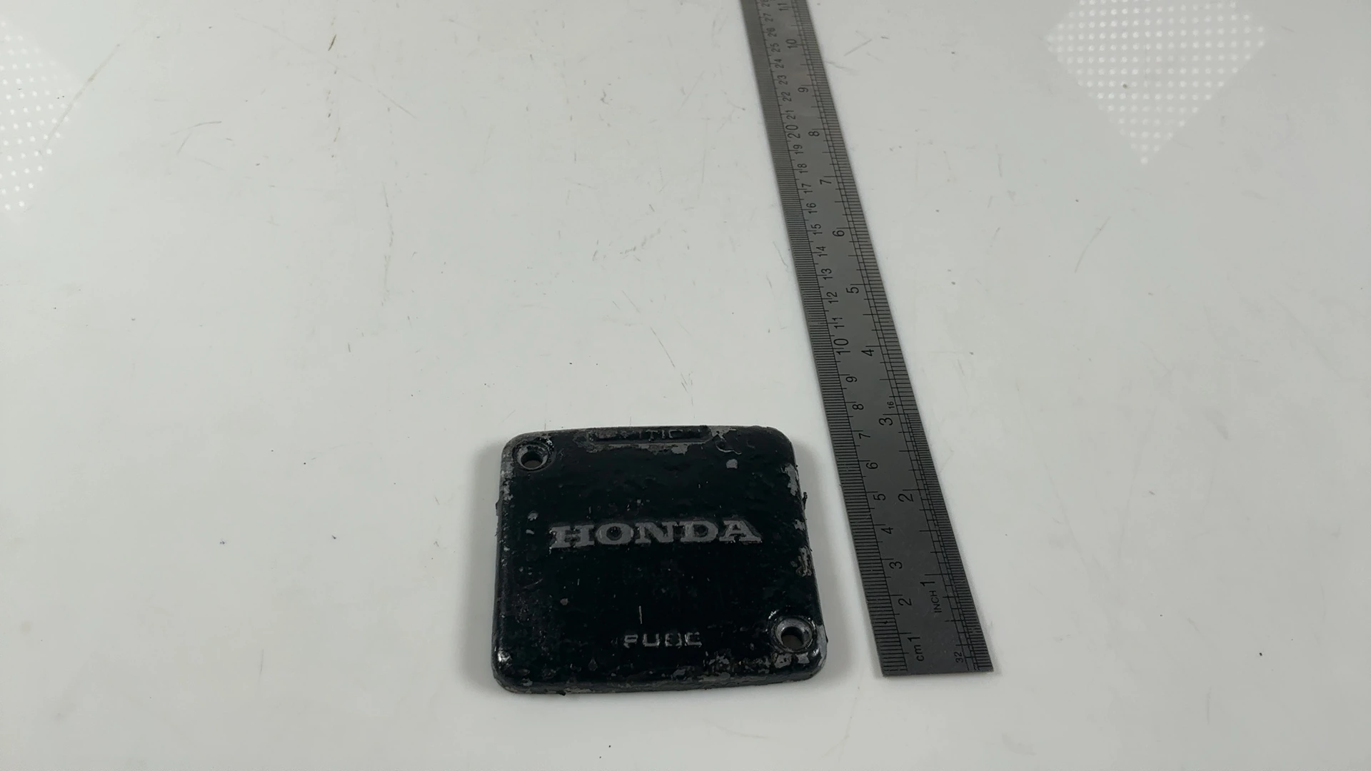 Honda CX500 Custom Deluxe 500cc Fuse Box Lid Cover 1978-1983 OEM 53132-415-000 - Image 3
