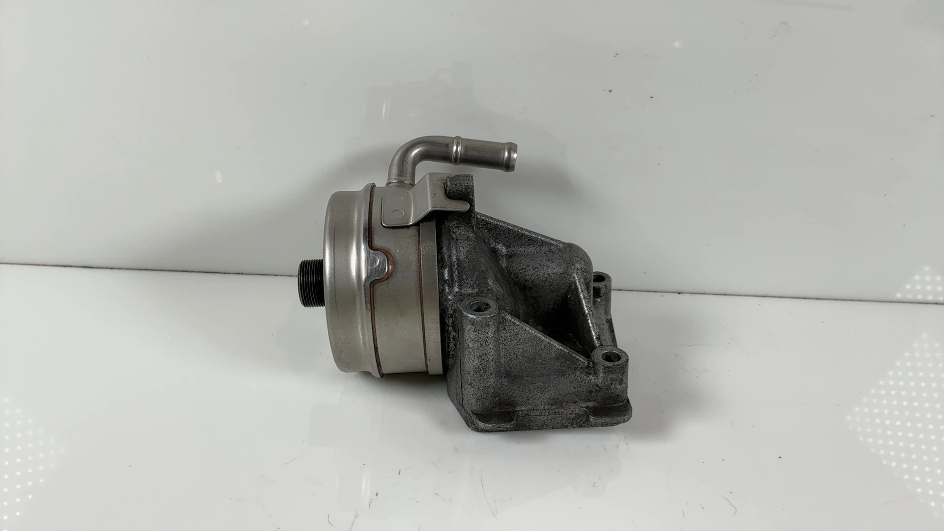 Suzuki GSX-R600 SRAD 600 Engine Motor Oil Cooler 1997-2000 OEM 16600-33E10 - Image 2