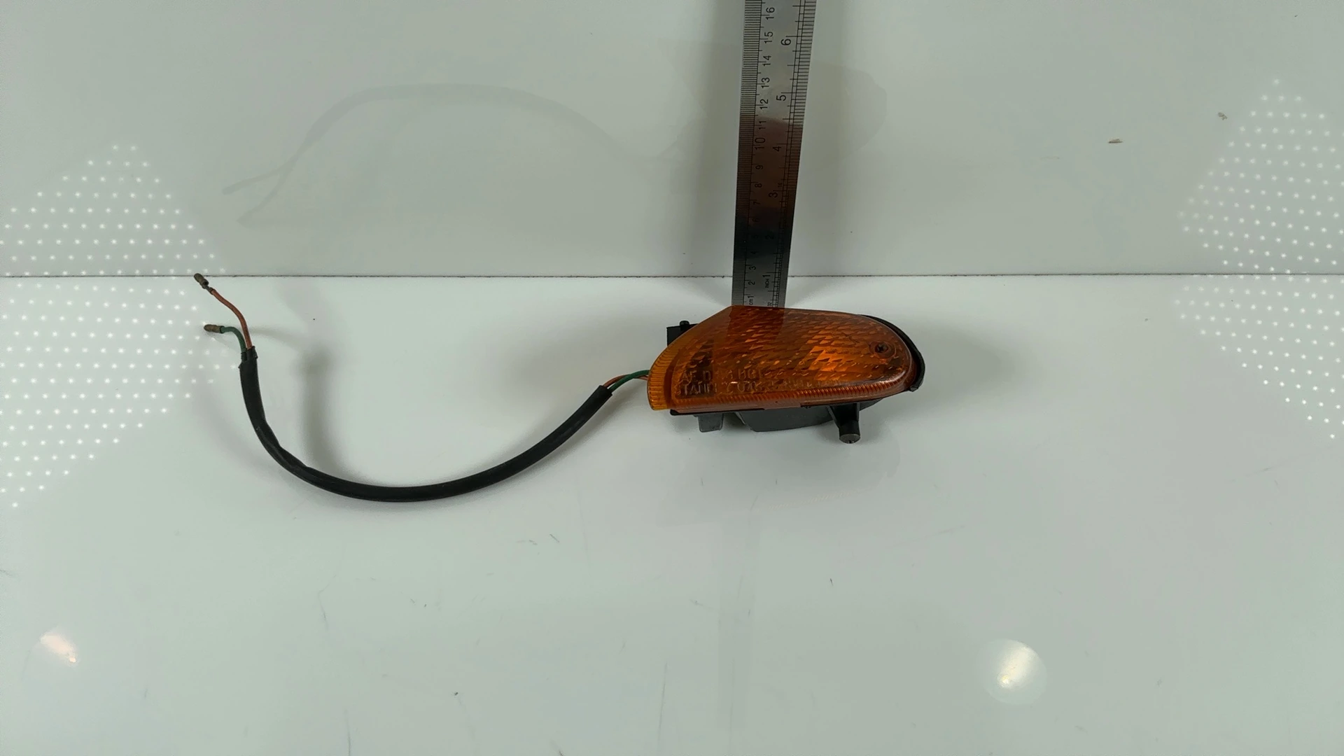 Honda Vision SA50 50cc Front Left Turn Signal Light 1988-1994 OEM 33450-GY1-901 - Image 11