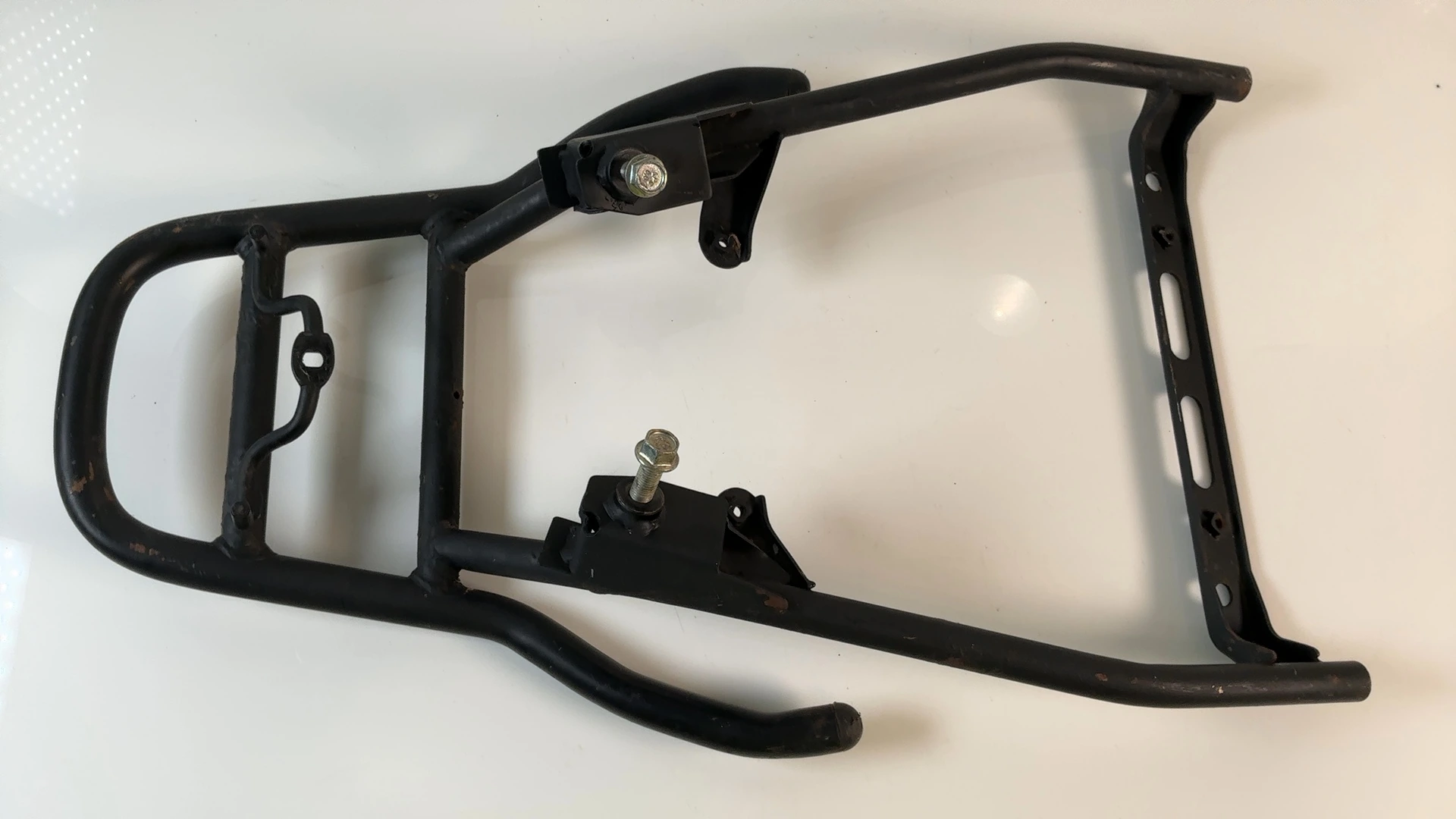 Honda Lead SCV100 JF11 100cc Rear Luggage Carrier Rack 2003-07 OEM 81200-KRP-980 - Image 2