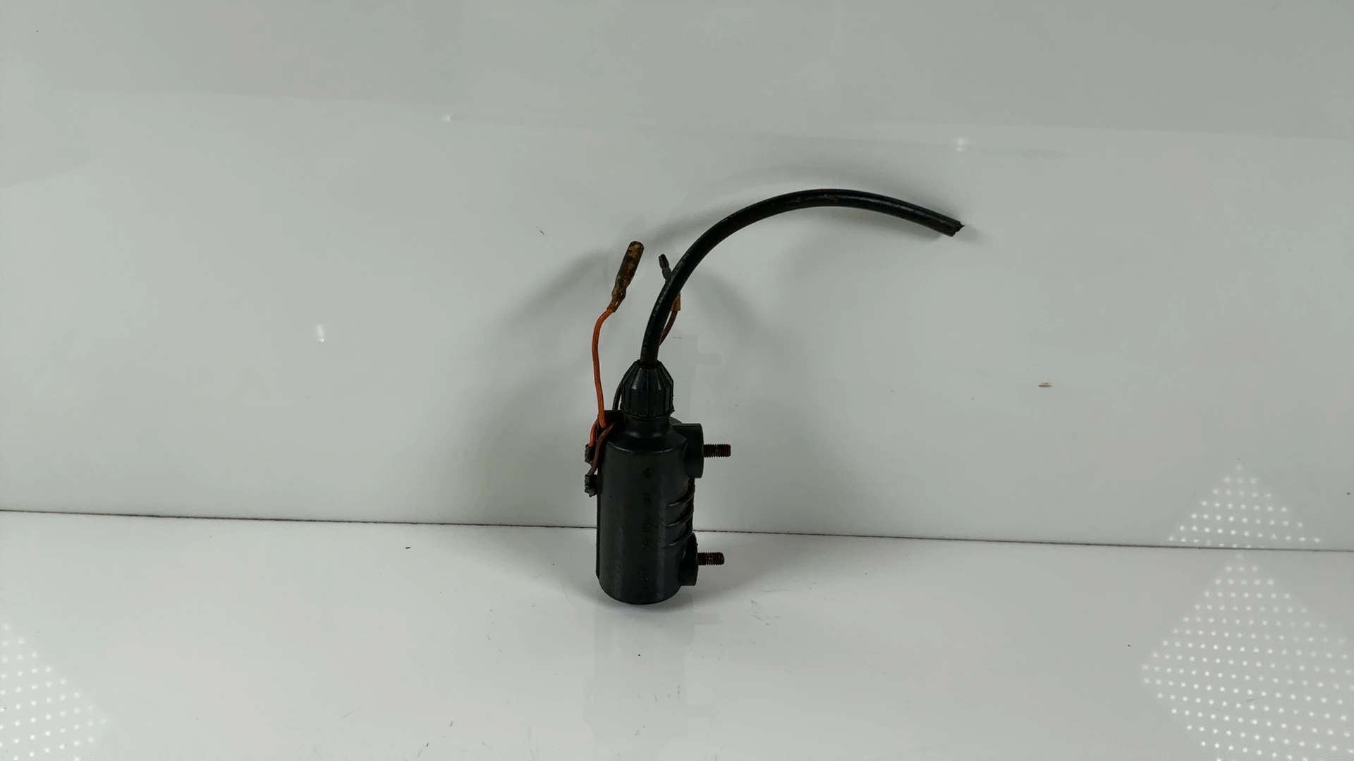 Yamaha RD250 RD350 250cc Ignition Coil 1973-1979 OEM 254-82310-60-00