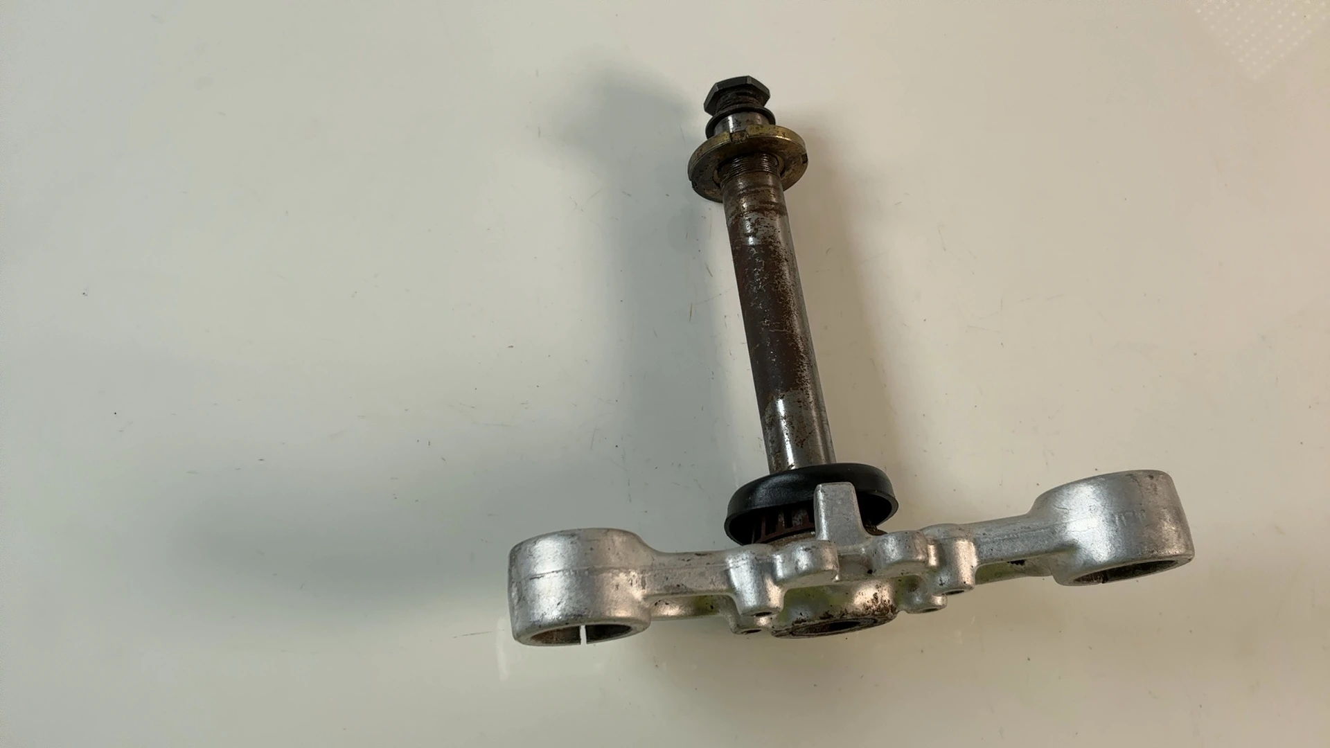 Aprilia RS 50 Extrema 50CC Lower Fork Yoke 1993-1998 OEM AP8203586 - Image 2