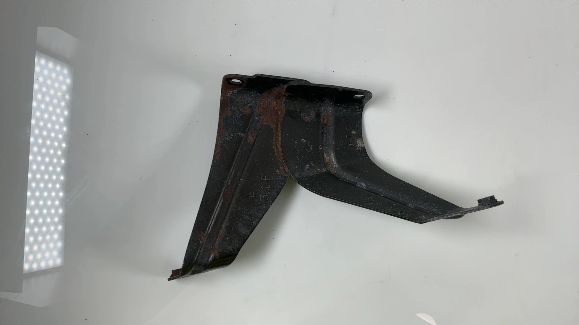 Suzuki Bandit GSF600S GSF600 600cc Fairing Cowl Bracket 1996-99 OEM  94550-31F00 - Image 2