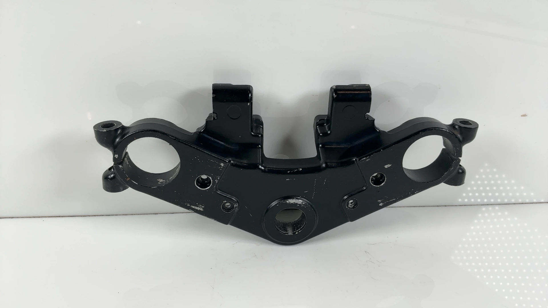 Kawasaki GPz750 ZX750A 750cc Upper Triple Tree Clamp 1983-1985 OEM 44039-1073 - Image 1