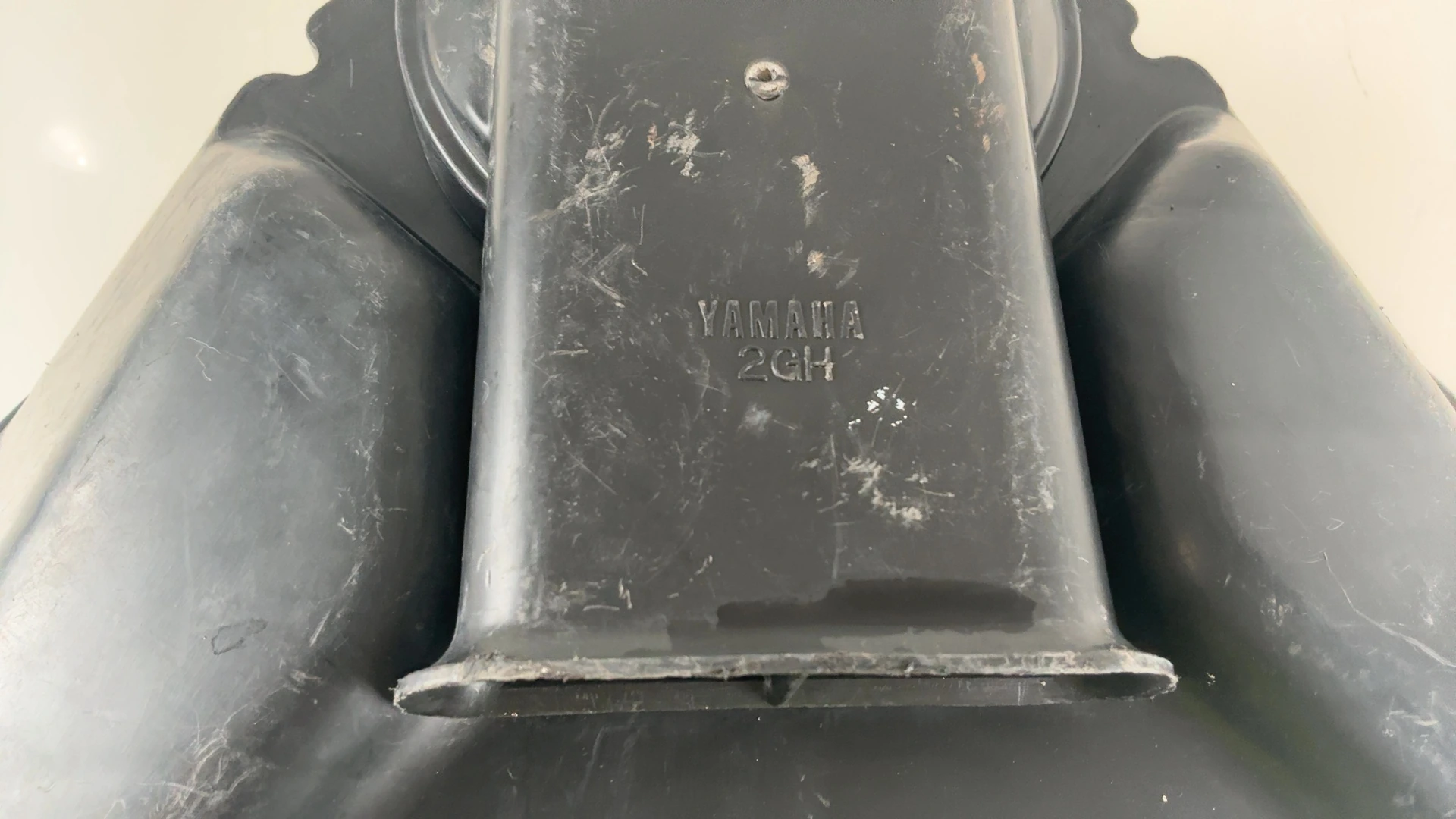 Yamaha FZR 1000 FZR1000 1000cc Air Filter Box 1987 1988 OEM 2GH-14401-00-00 - Image 4