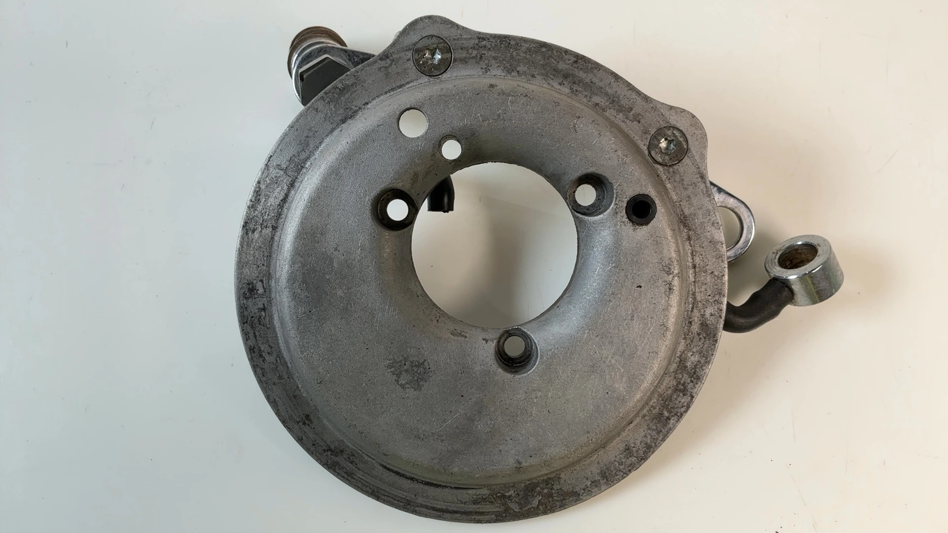 Harley Electra Glide FLHTC 1584 Air Cleaner Backing Plate 2002-07 OEM 29478-05A
