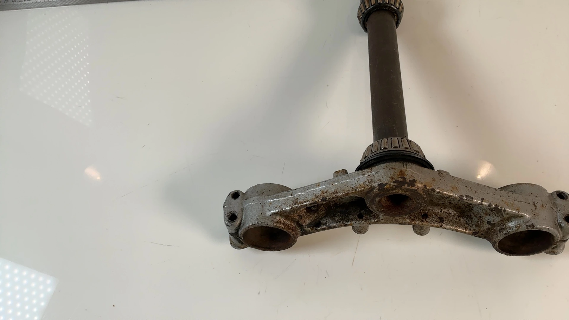 Kawasaki GPX600R ZX600C 600 Lower Triple Tree Clamp 1988-1992 OEM 44037-1213 - Image 2