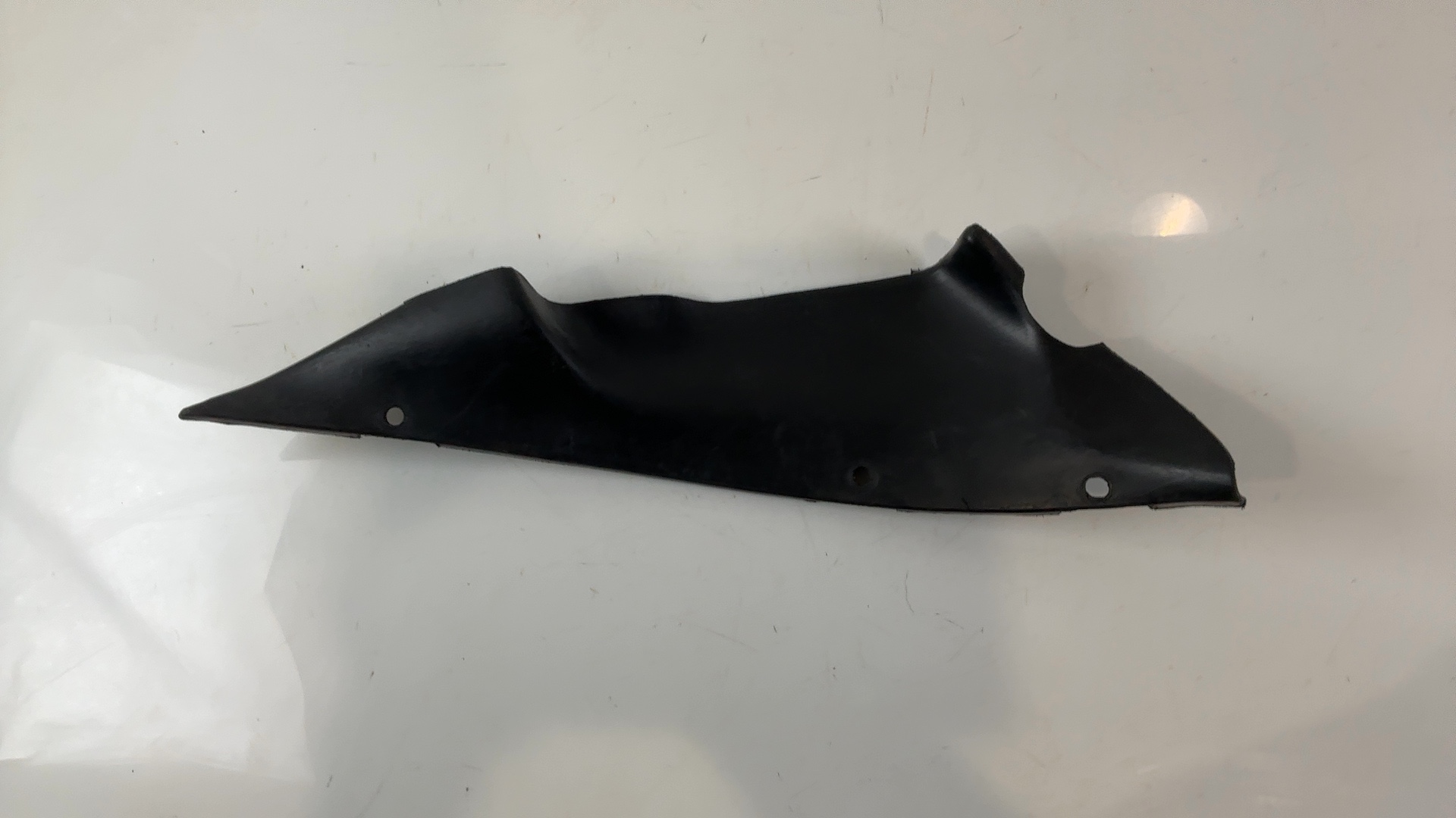 TRIUMPH SPRINT ST 955i 955CC LEFT INFILL PANEL FAIRING 1999-2004 OEM T2301766 - Image 5