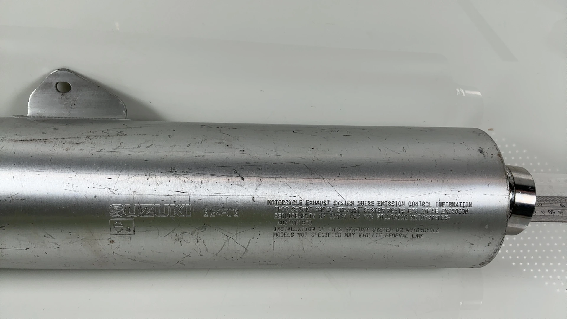 Suzuki Hayabusa GSX1300R 1300 Right  Exhaust Muffler 1999-2007 OEM 14305-24F00 - Image 5