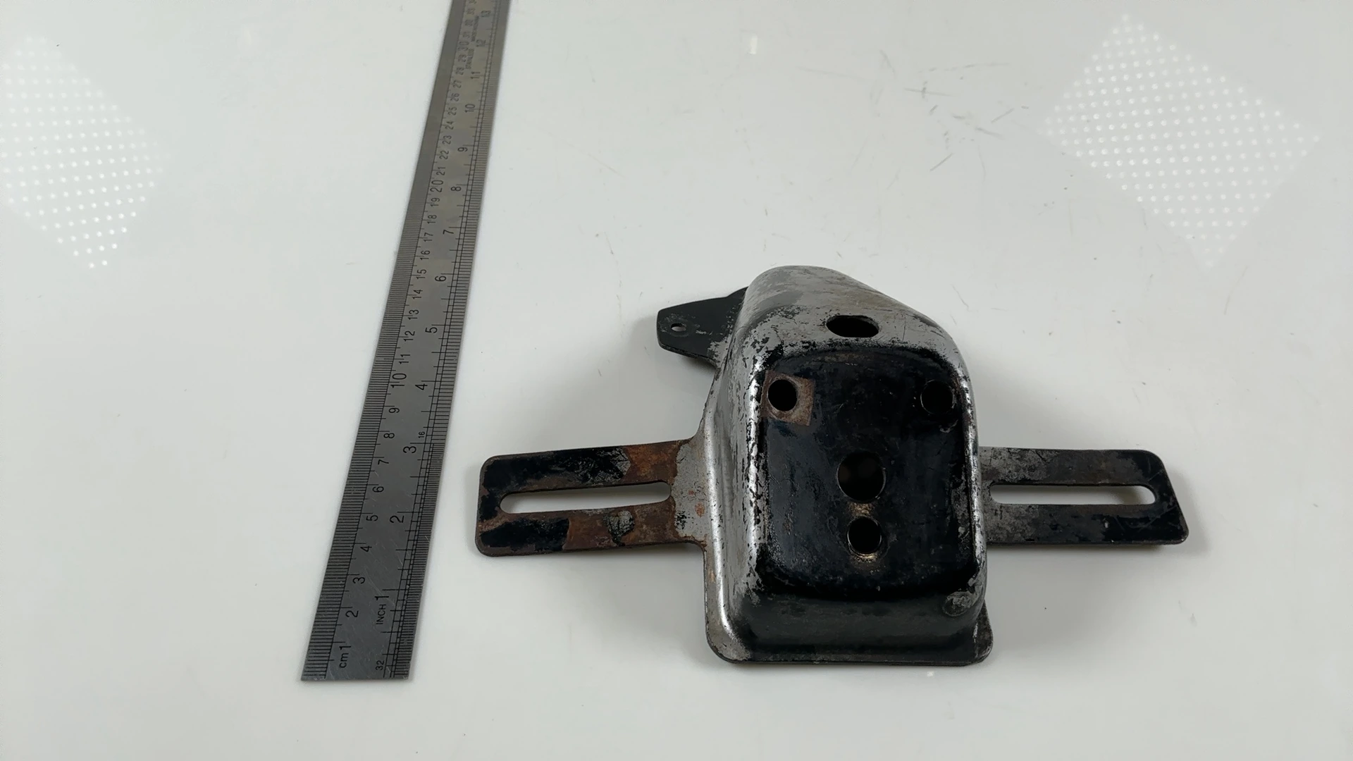 Suzuki T10 T20 250cc Taillight Mount Bracket 1963-1965 OEM (35712-11011) 7320A - Image 4