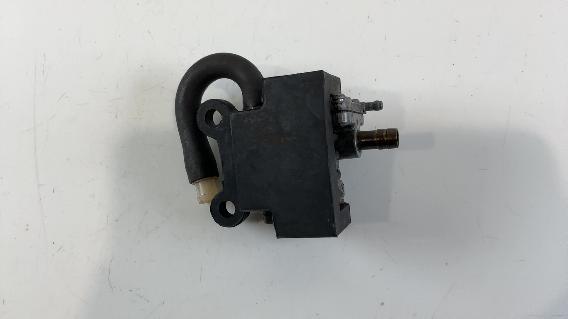 Kawasaki ZXR750 Vacuum Valve Fuel Tap Petcock 750cc 1993-1995 OEM 43056-1054 - Image 2
