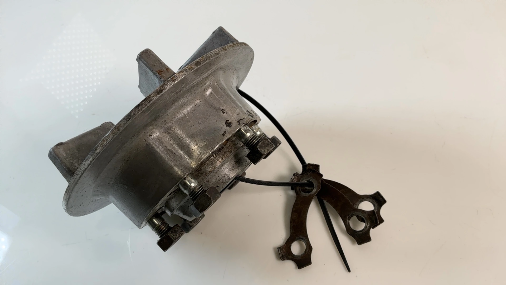 Yamaha XJ550 Maxim Seca 550 Rear Wheel Sprocket Hub Carrier 1981-84 4G0-25366-00 - Image 6