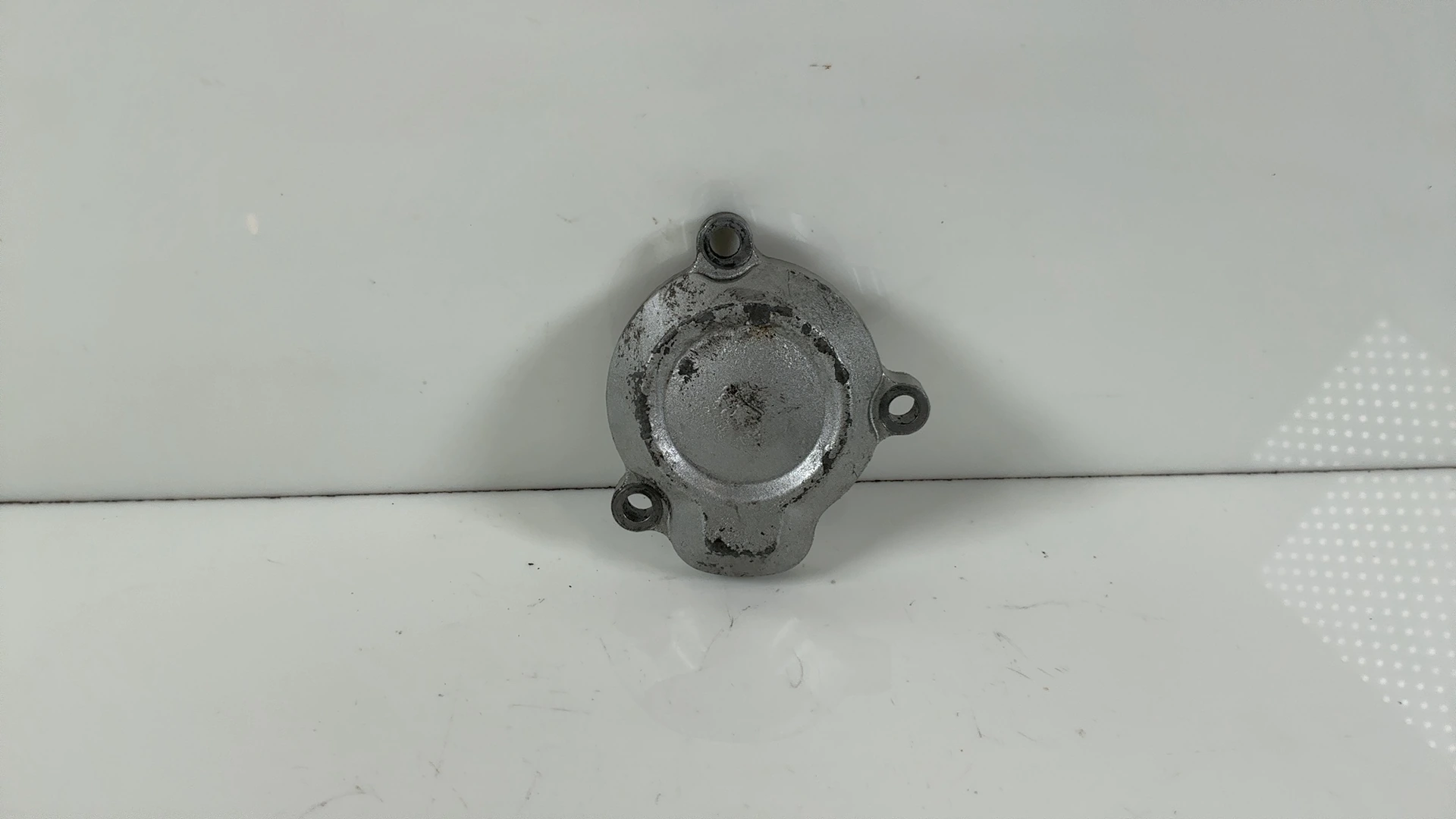 Yamaha YZF R125 RE06 125cc Engine Oil Filter Cover 2008-2026 OEM 3C1-E3447-00 - Image 1