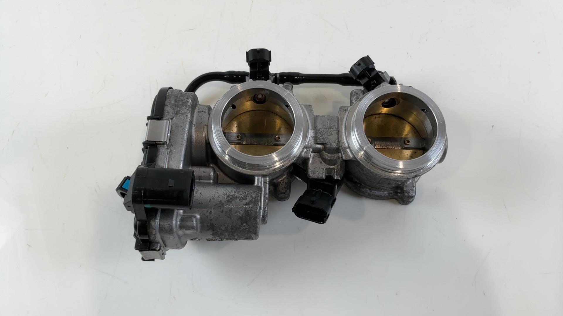 Aprilia RSV4 Tuono V4 1100 Rear Throttle Body 2021-2026 OEM 1A026715 - Image 1