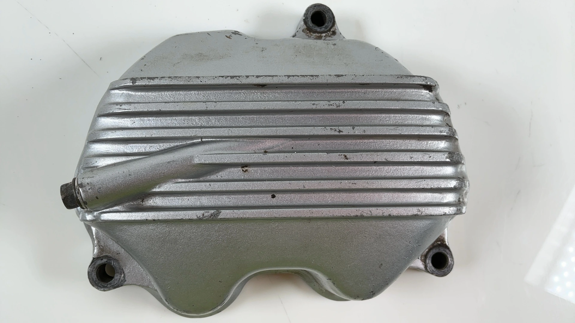 HONDA CG125 125CC CYLINDER HEAD VALVE COVER 1999 2000 OEM 12301-KCC-900