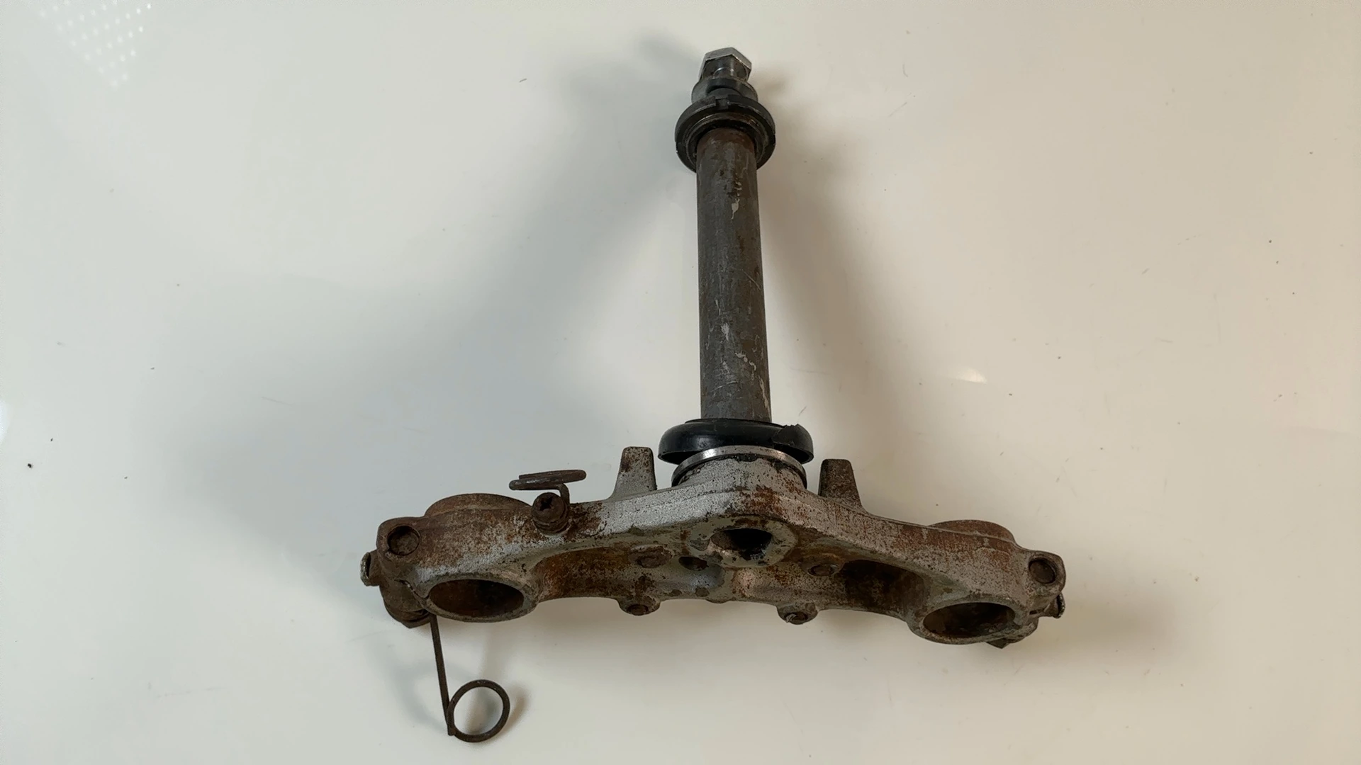 Suzuki DR125S SF41A 125cc Lower Triple Tree Fork Clamp 1982-1985 OEM 51410-42A10 - Image 2