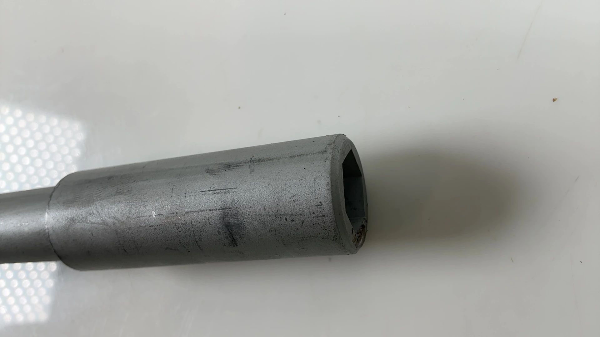 Aprilia RS660 Tuono 660 660cc Front Wheel Axle Spindle Bolt 2020-26 OEM 2B006202 - Image 6