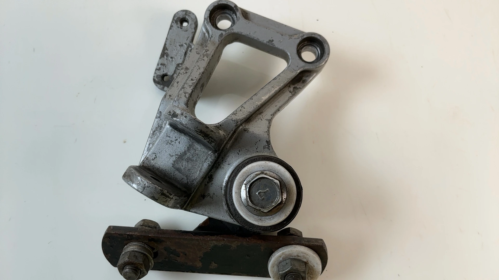 Kawasaki Ninja GPZ600R ZX600A 600cc Rider Footrest Bracket LH 1985-88 35011-1242 - Image 5