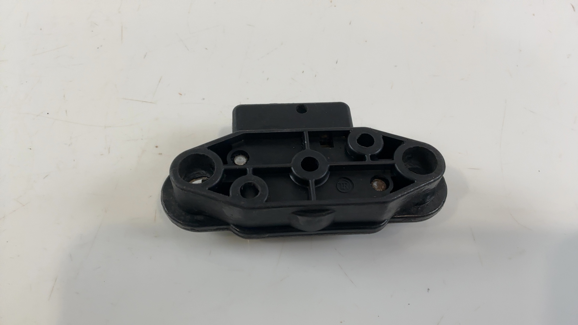 Suzuki GSX750F Katana 750 Seat Support Lock Latch Bracket 1989-1997 45220-47H00 - Image 1