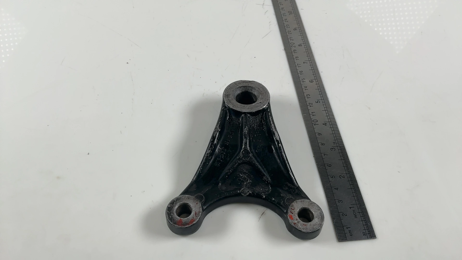 Suzuki GS1100E GS1100 1100cc Rear Brake Caliper Bracket 1981-82 OEM 69721-47001 - Image 3