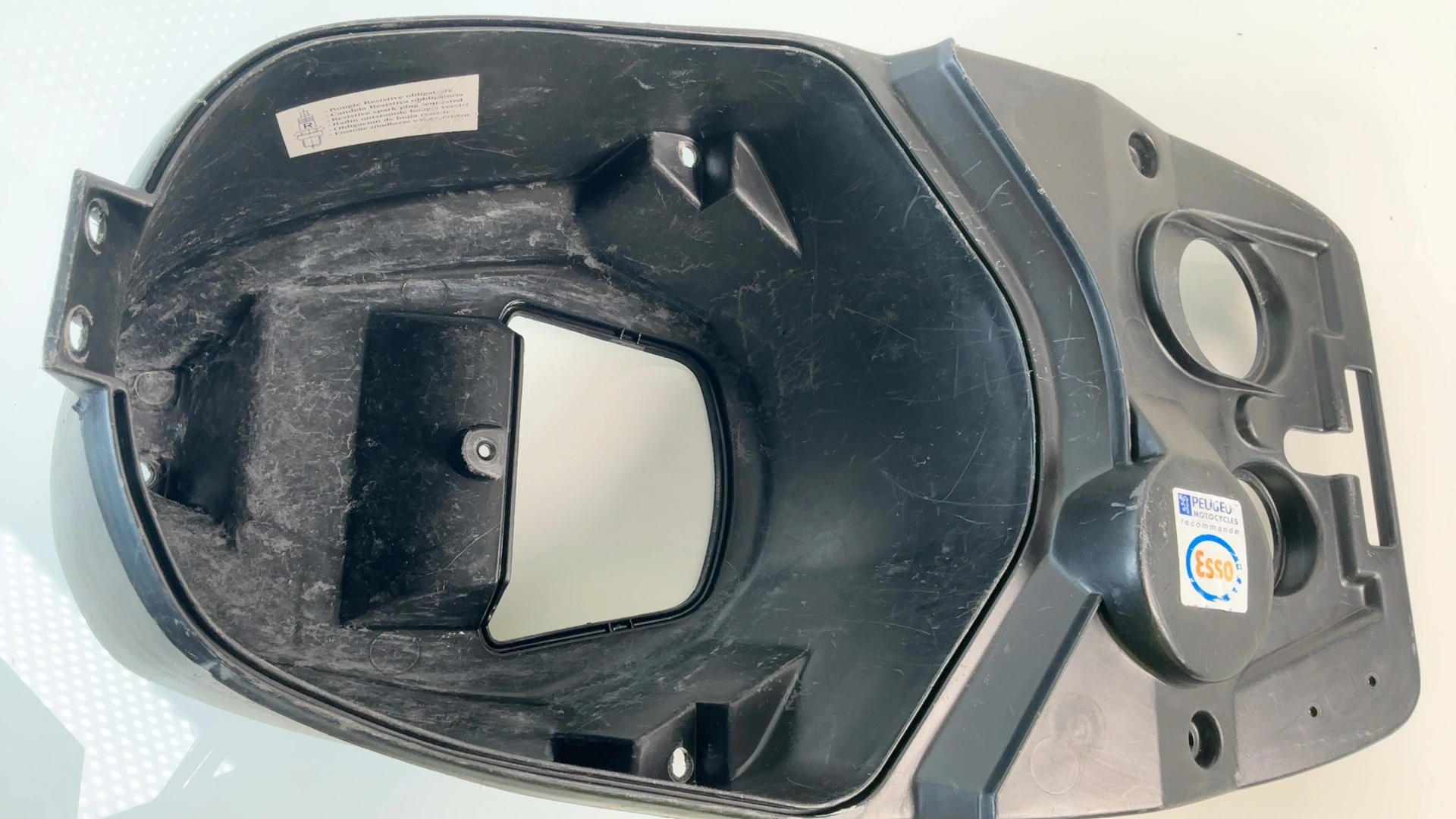Peugeot Trekker TKR 50 CC Underseat Storage Helmet Box 1995-2014 OEM 1173315900 - Image 2