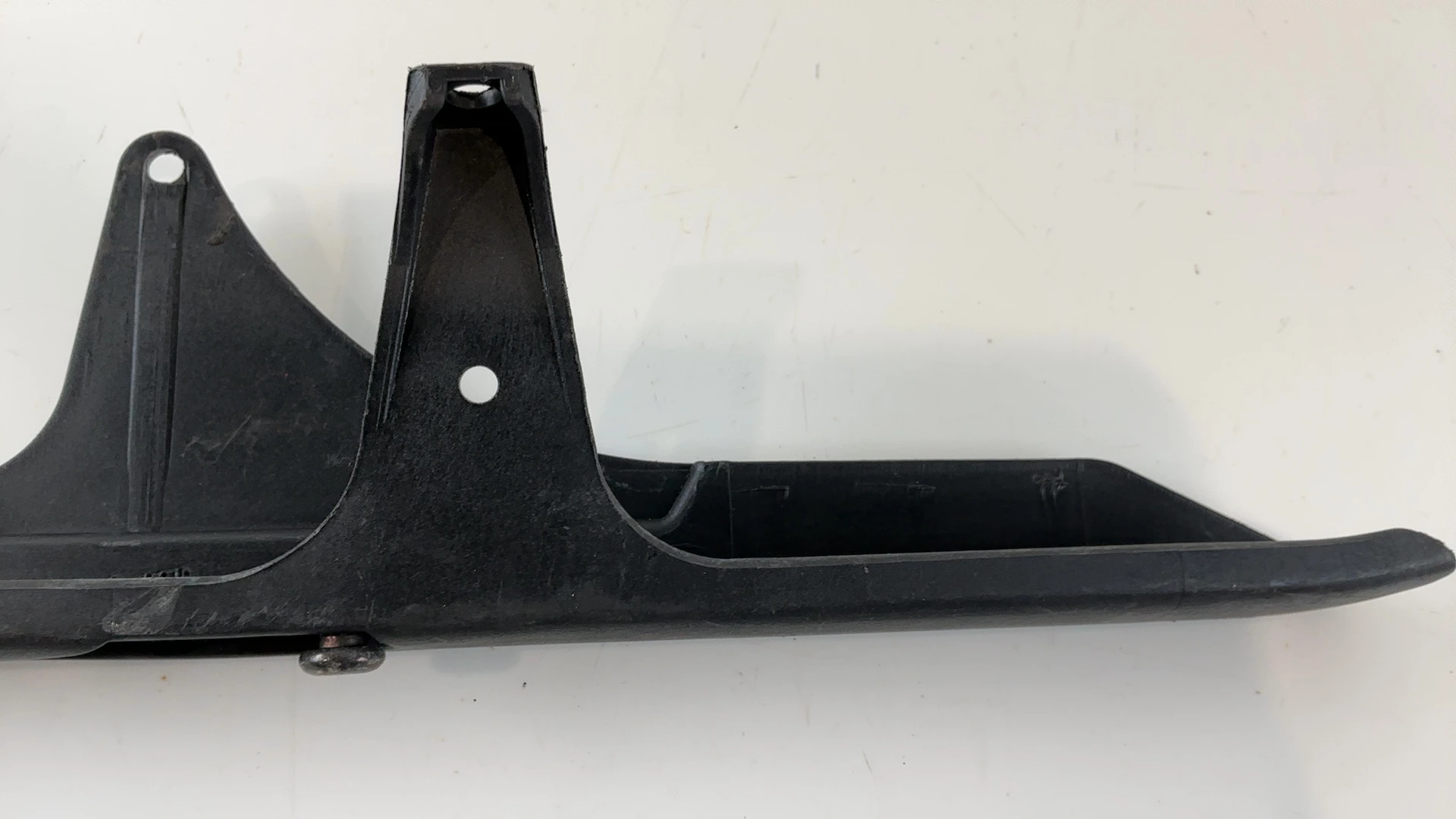 Triumph Daytona T595 955i 955 Rear Drive Chain Guard 1997-2001 OEM T2057363 - Image 7