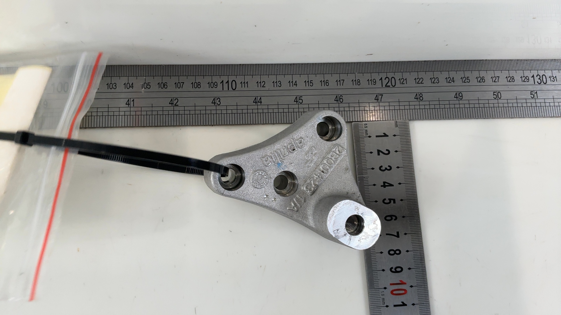 Aprilia RSV4 Tuono V4 1100 Engine Mount Bracket 2016-2026 OEM 898429 - Image 3