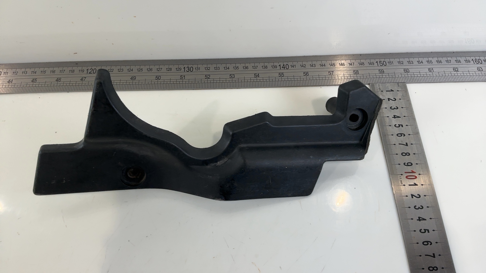 Kawasaki Ninja 900 ZX900A Left Fairing Bracket Cover Trim 1984-96 OEM 14025-1893 - Image 4